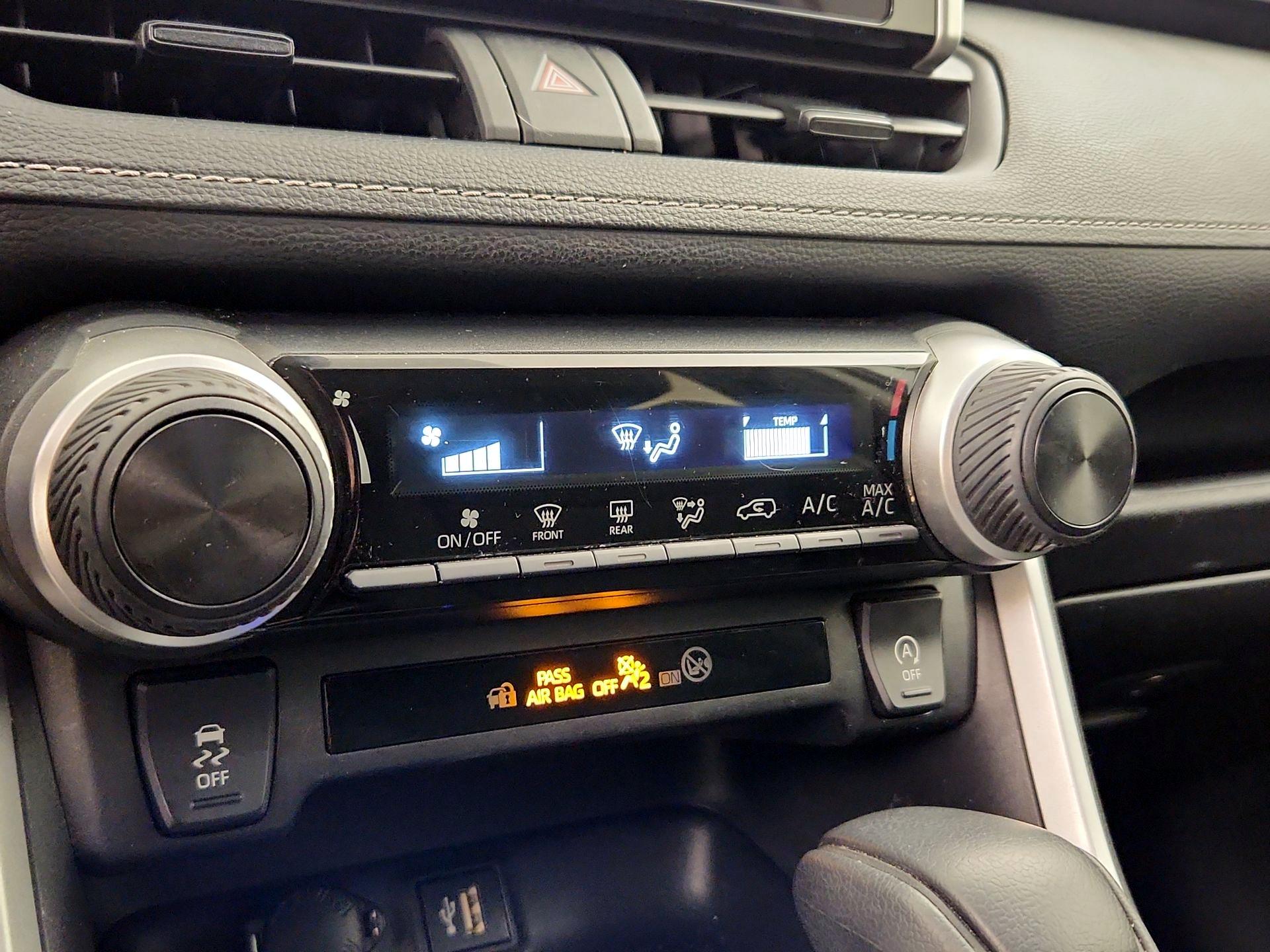 Thumbnail: 2024 Toyota RAV4 - 16