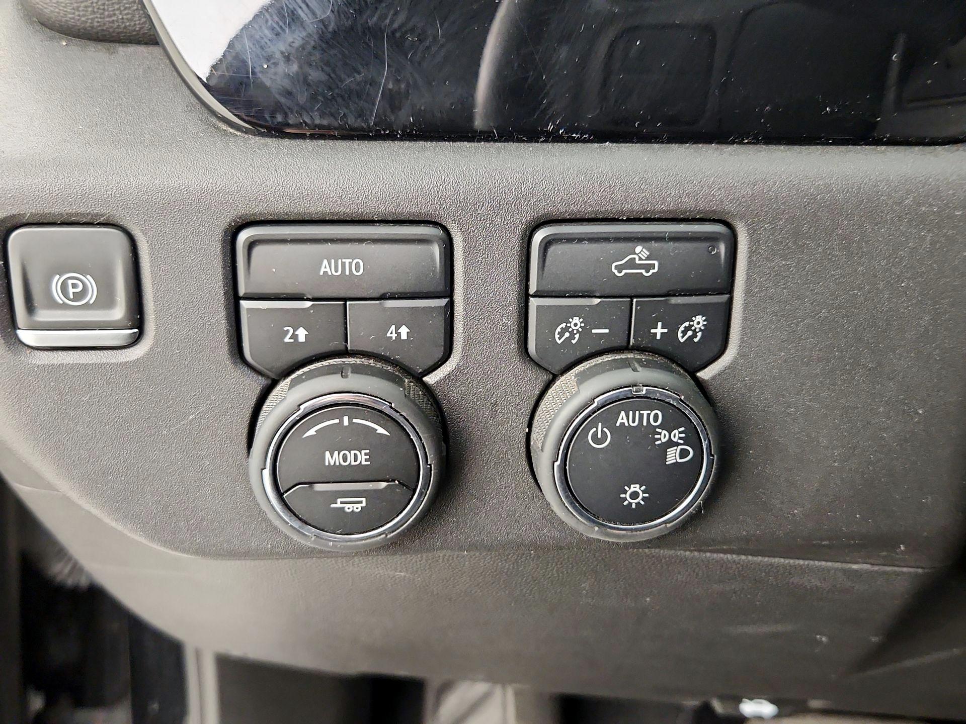 Thumbnail: 2023 Chevrolet Silverado 1500 - 13