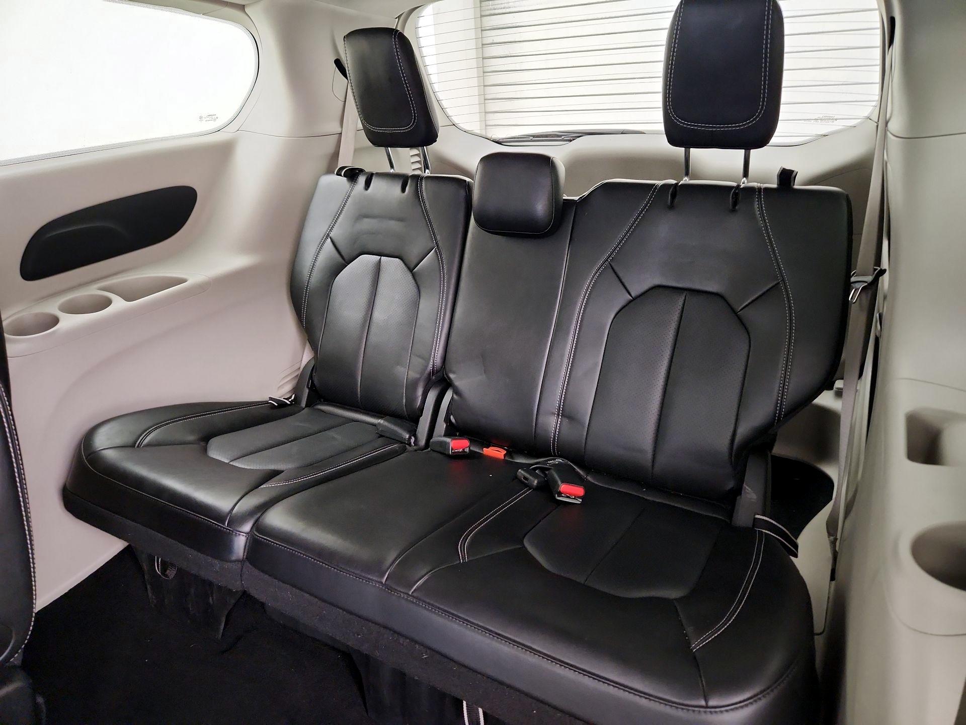 Thumbnail: 2024 Chrysler Pacifica - 20