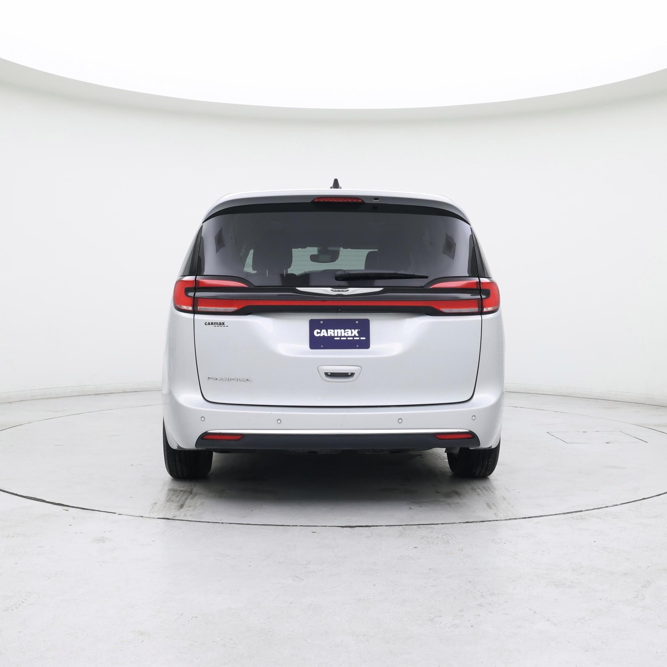 Thumbnail: 2024 Chrysler Pacifica - 6