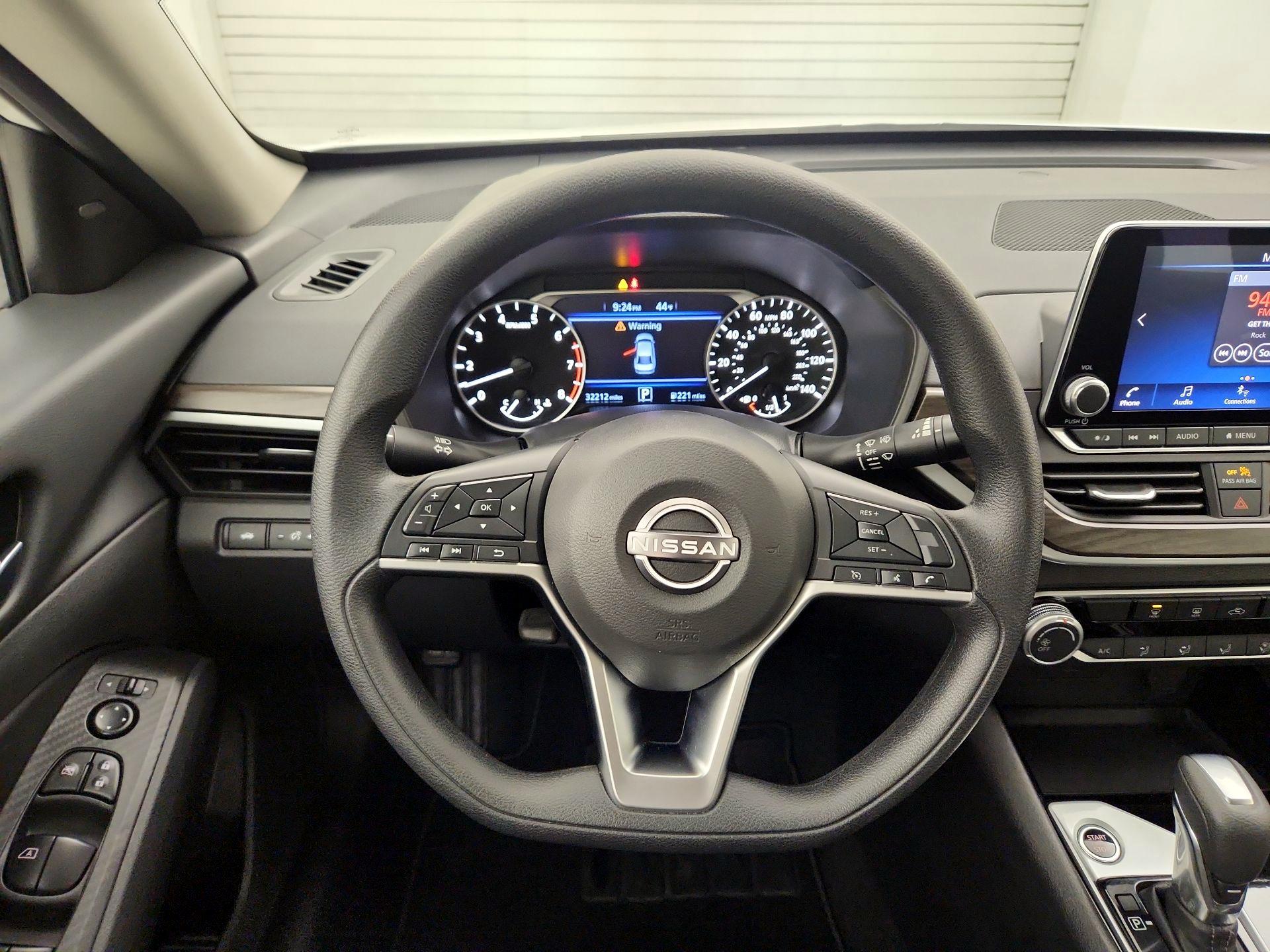 Thumbnail: 2024 Nissan Altima - 10