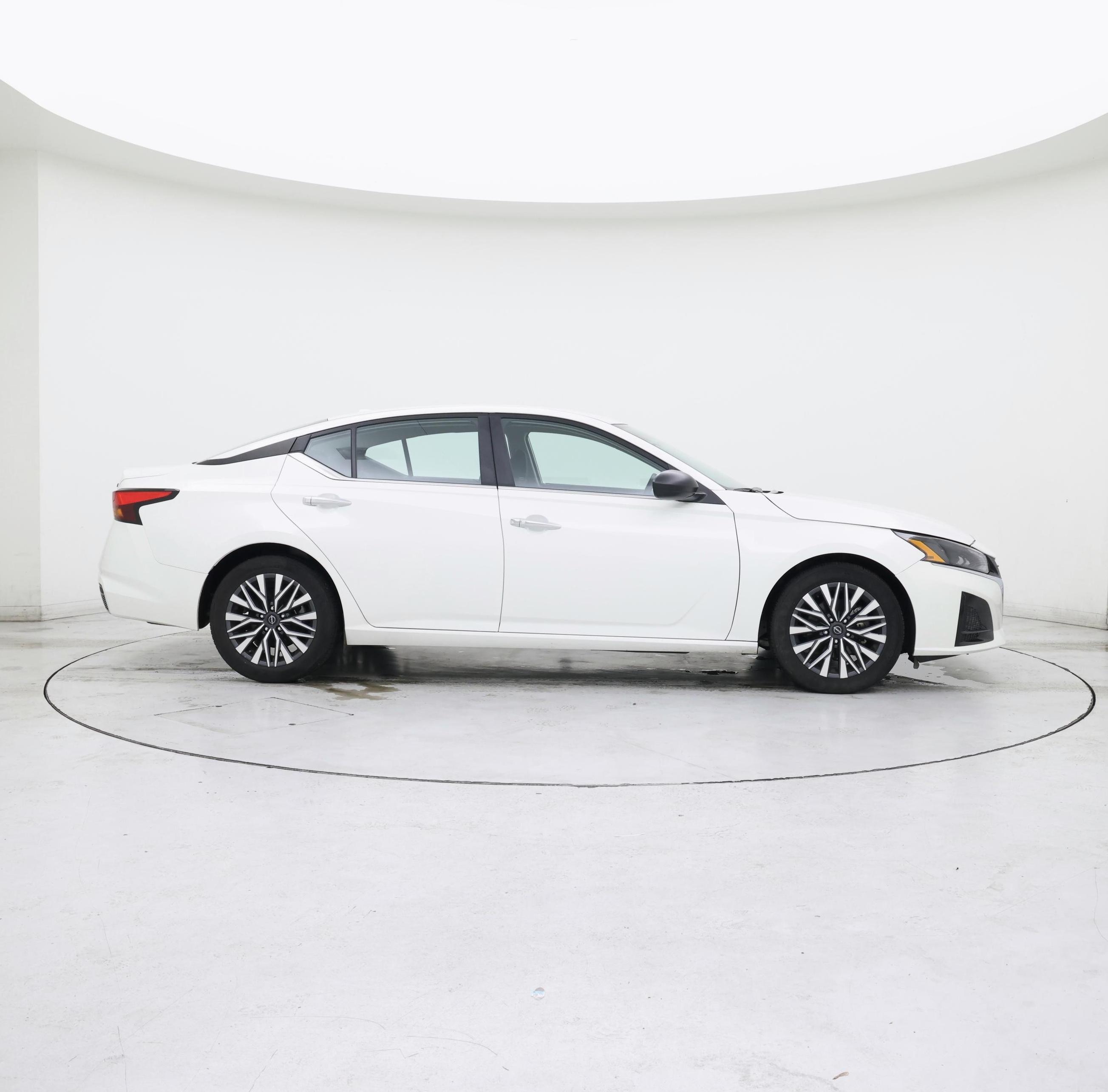 Thumbnail: 2024 Nissan Altima - 7