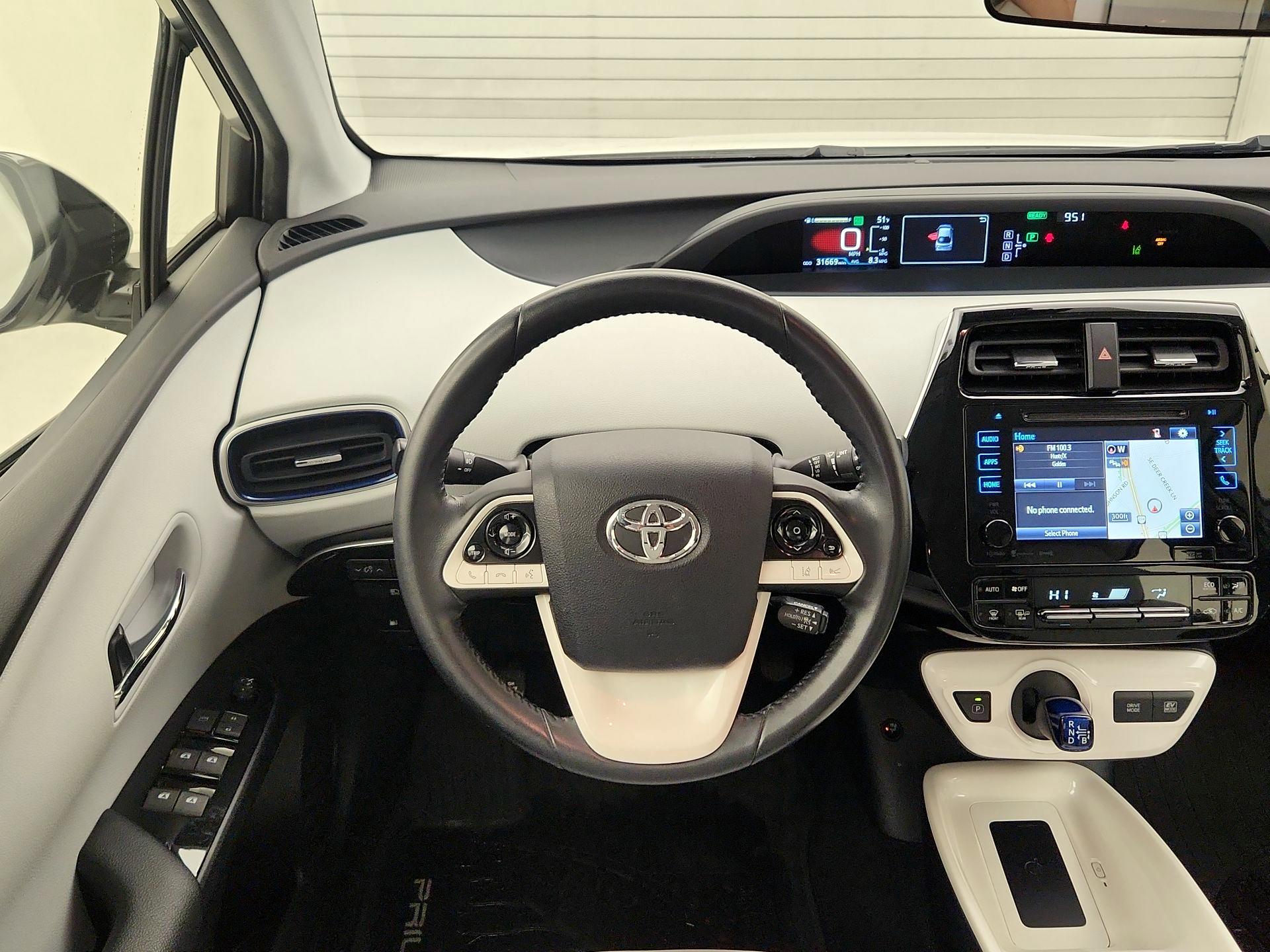 Thumbnail: 2016 Toyota Prius - 10