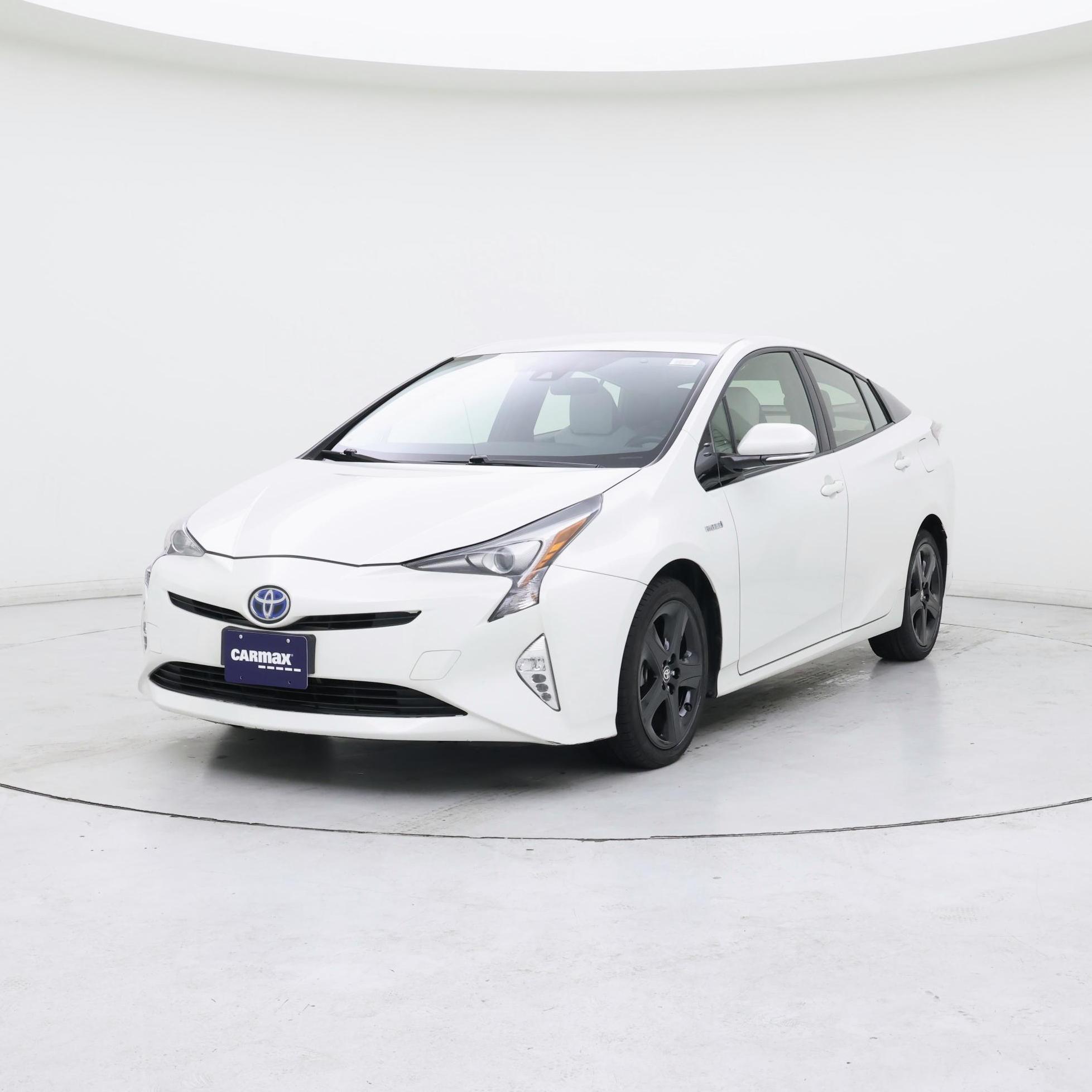 Thumbnail: 2016 Toyota Prius - 4