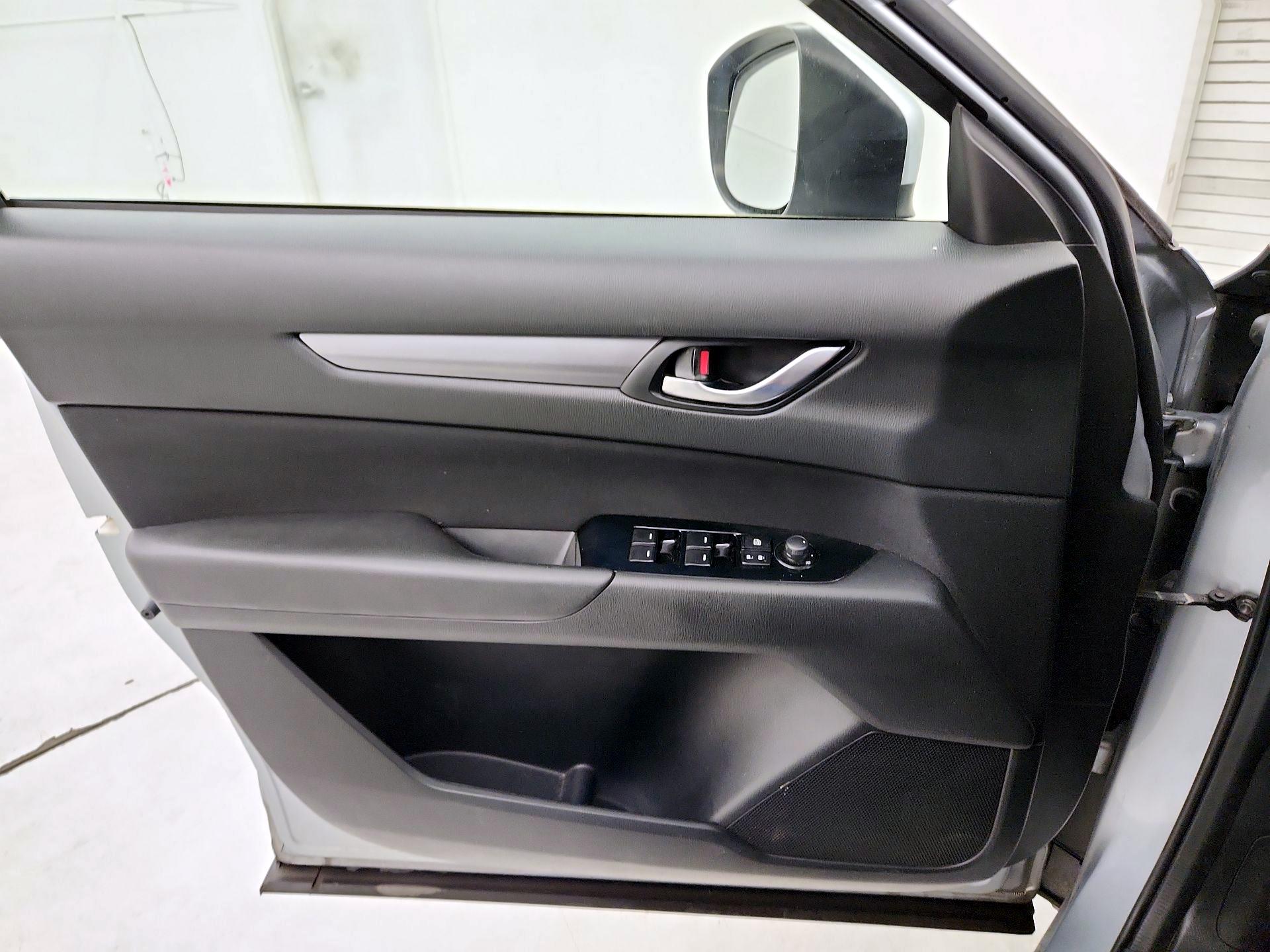 Thumbnail: 2018 Mazda CX-5 - 12