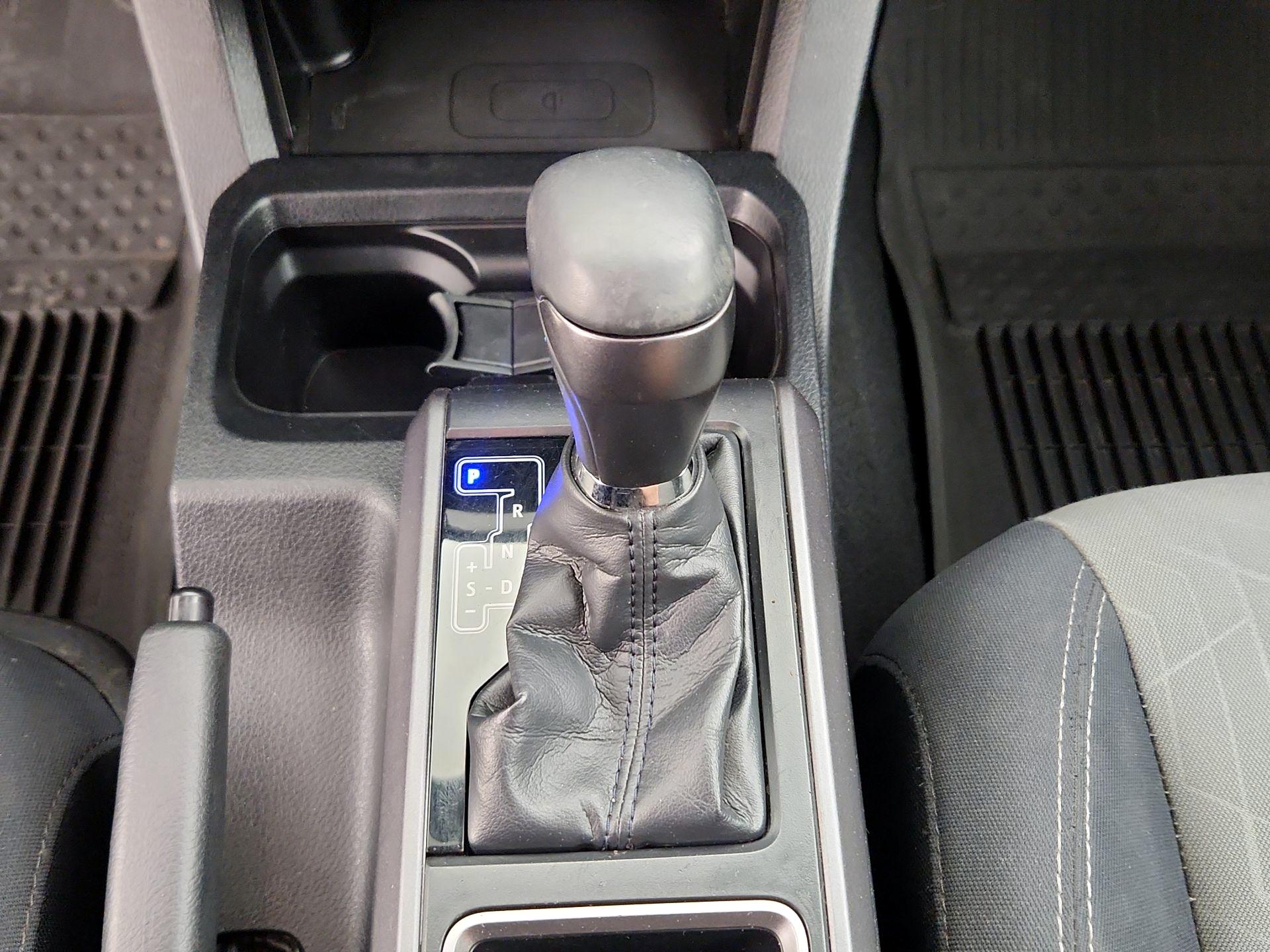 Thumbnail: 2020 Toyota Tacoma - 17