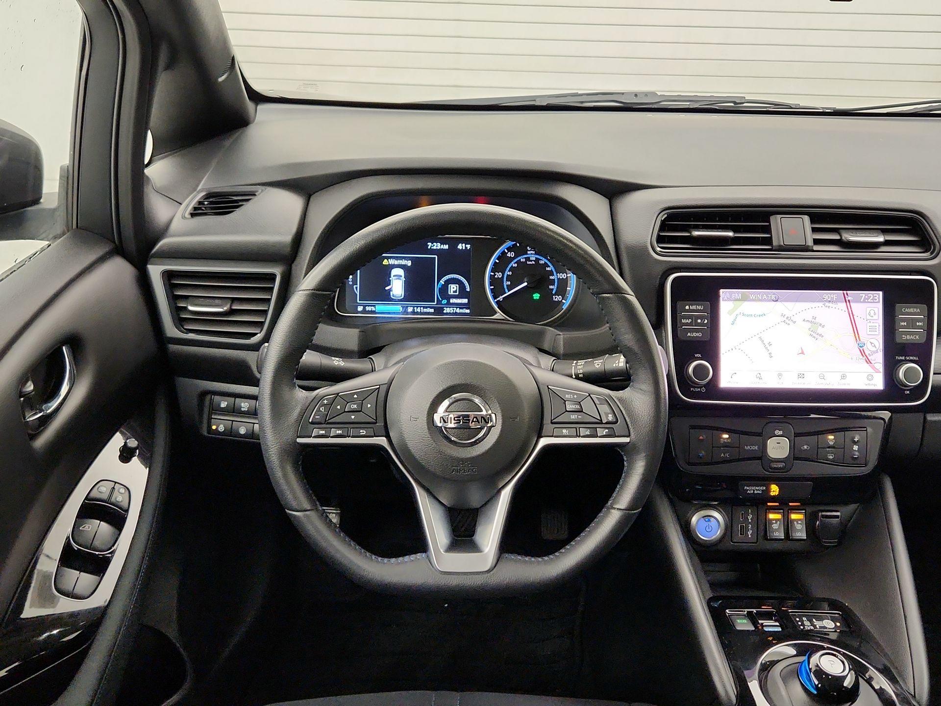 Thumbnail: 2022 Nissan Leaf - 10