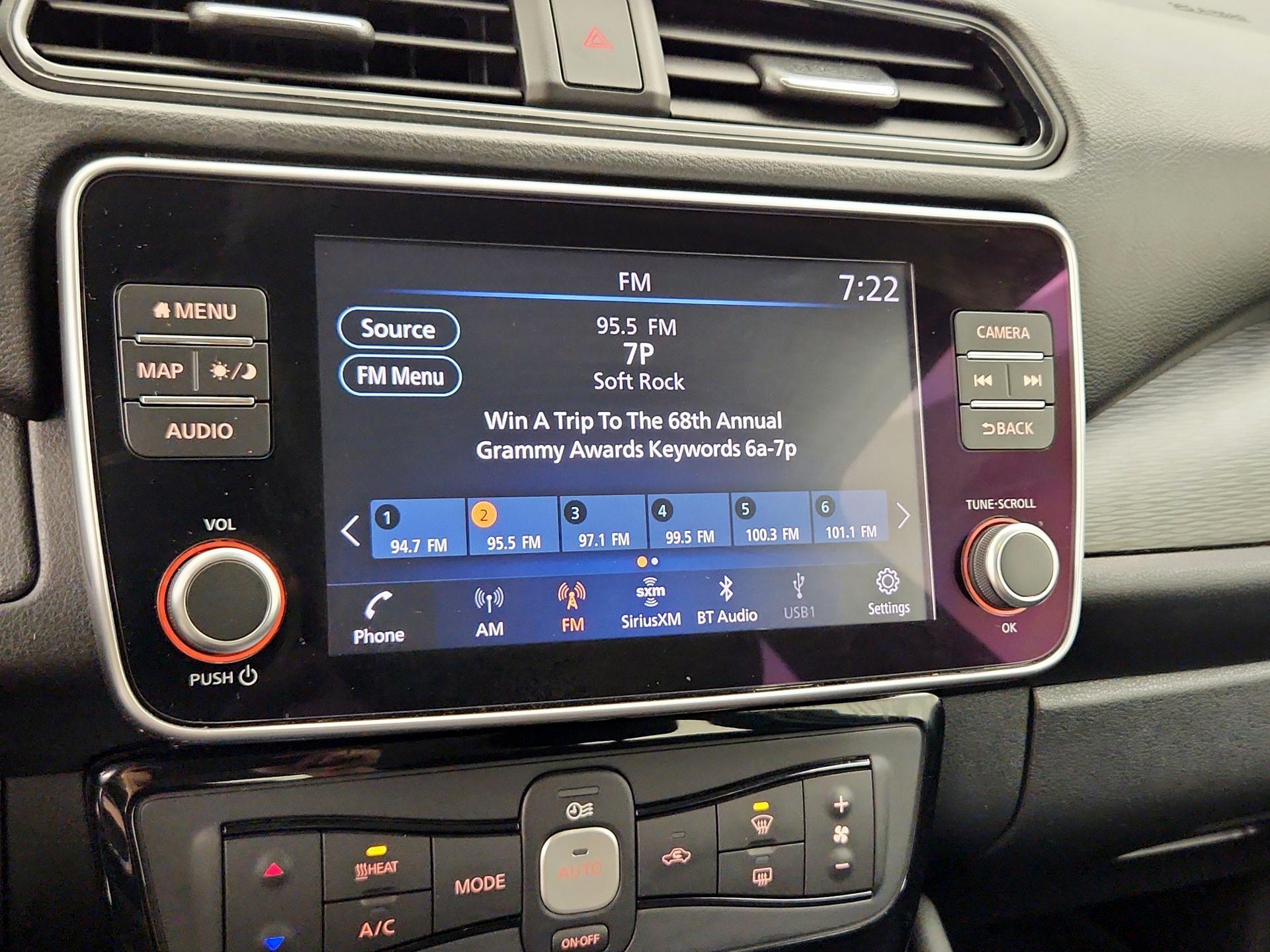 Thumbnail: 2022 Nissan Leaf - 16