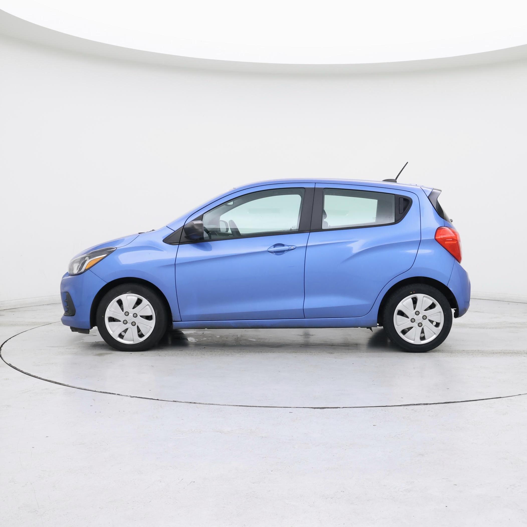 Thumbnail: 2018 Chevrolet Spark - 3