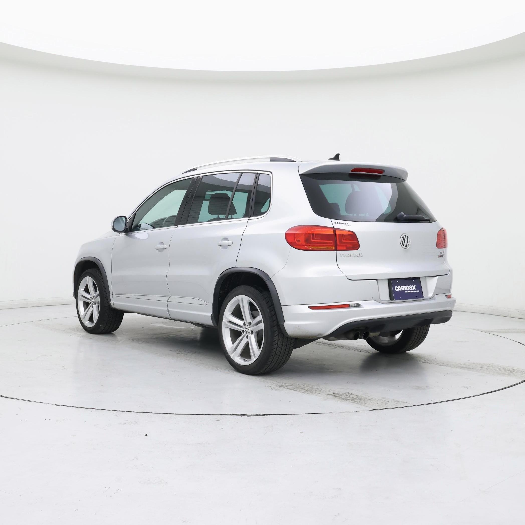 Thumbnail: 2016 Volkswagen Tiguan - 2