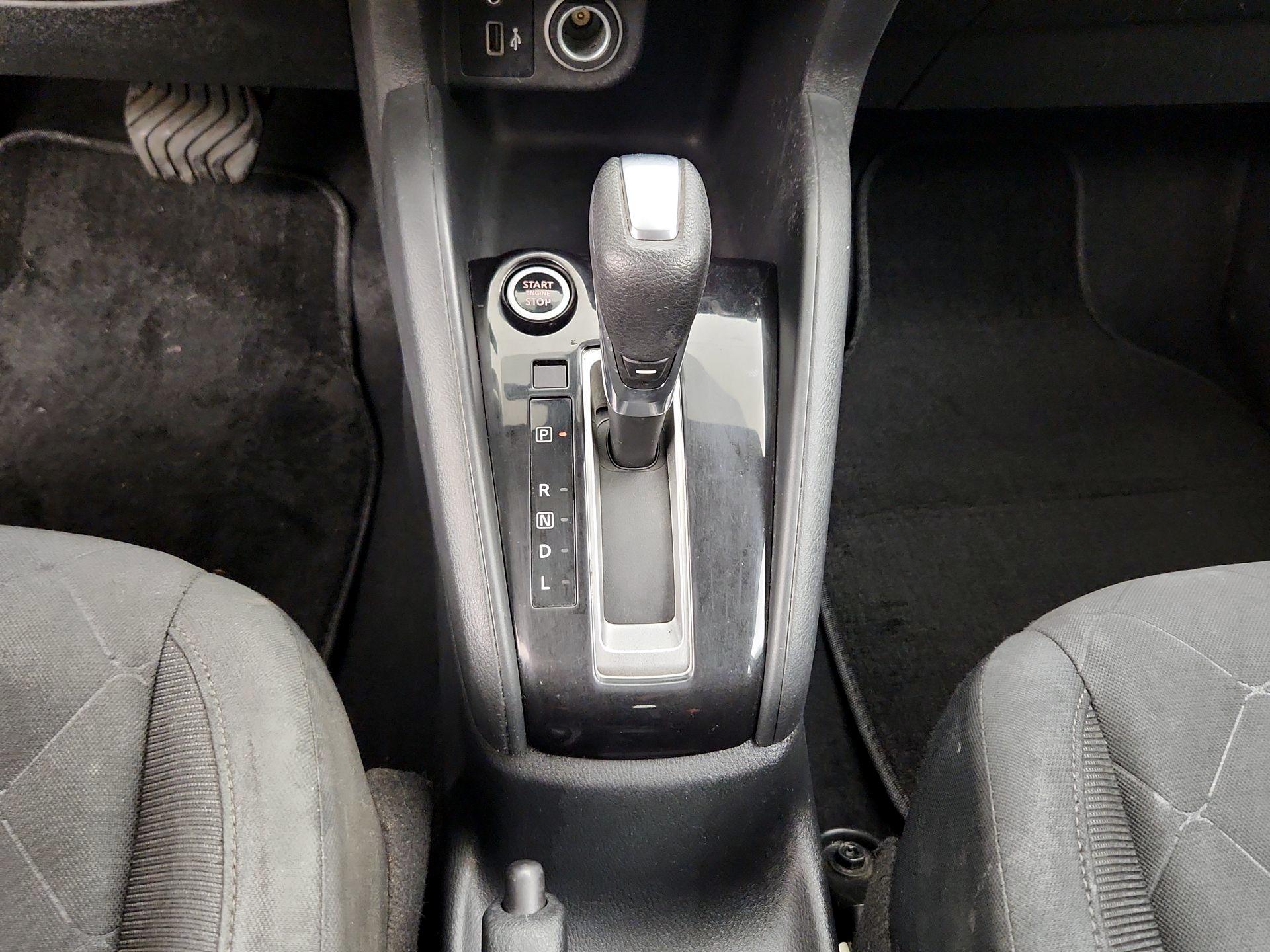 Thumbnail: 2020 Nissan Kicks - 17