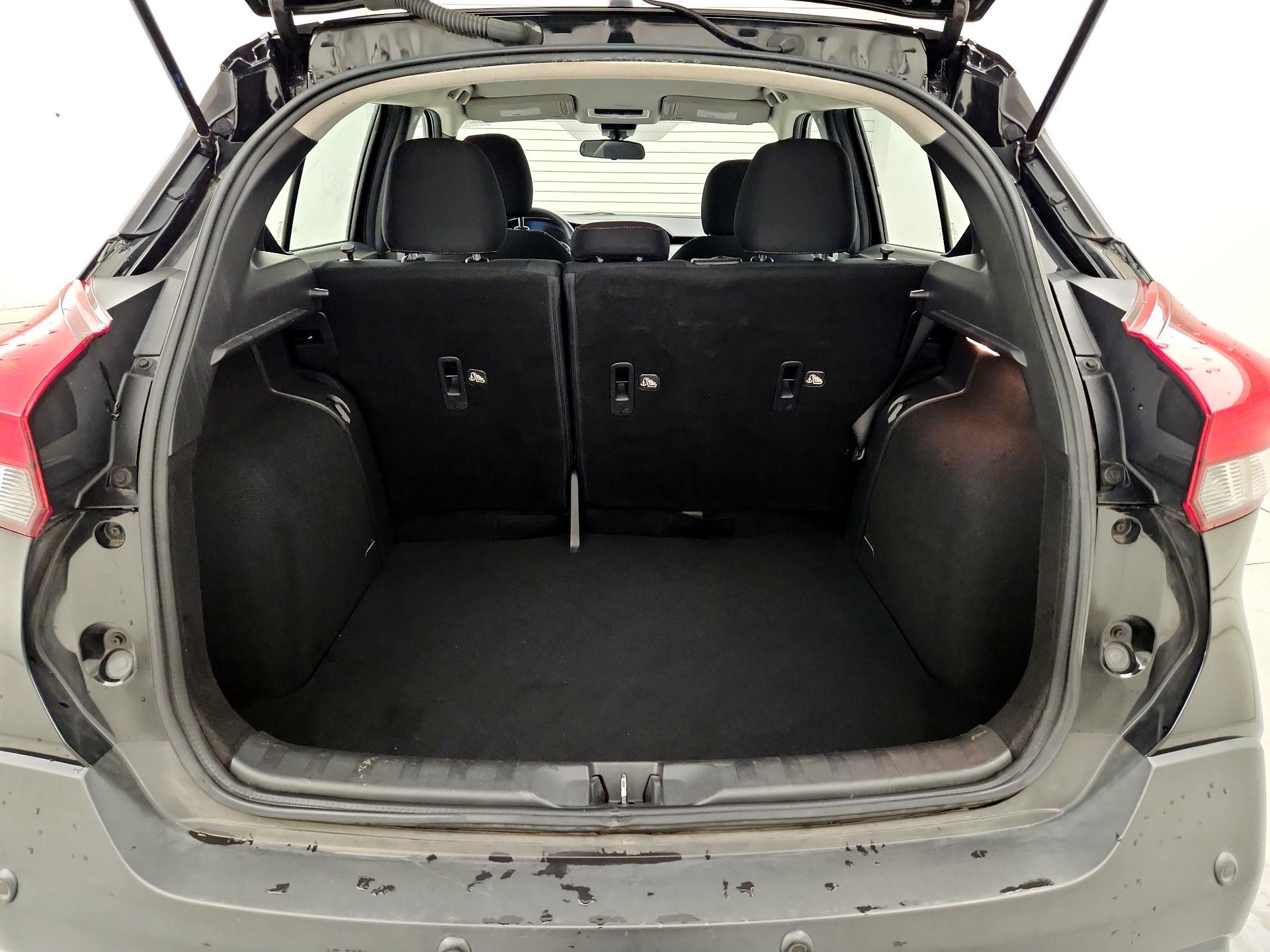 Thumbnail: 2020 Nissan Kicks - 20