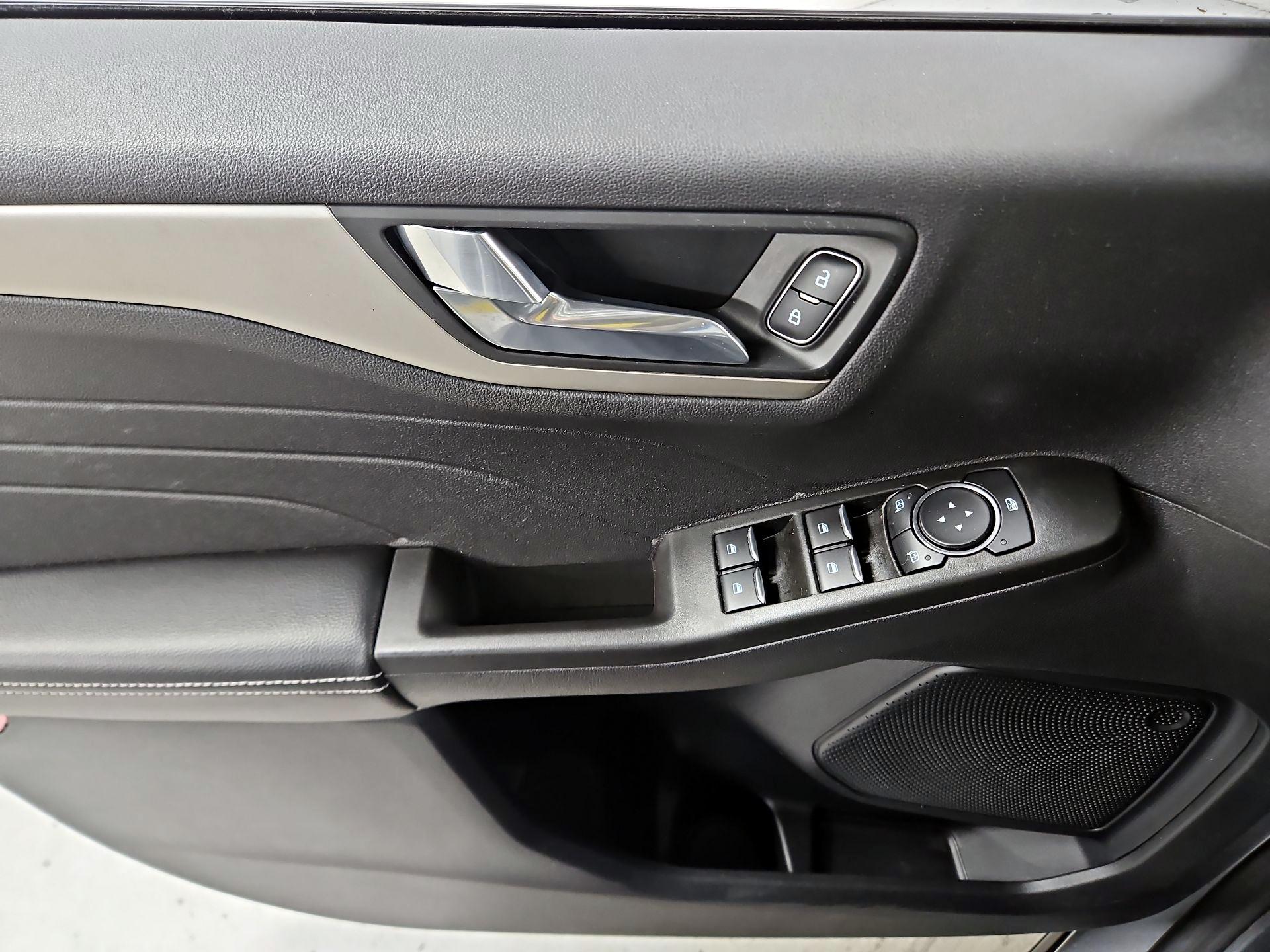 Thumbnail: 2021 Ford Escape - 12