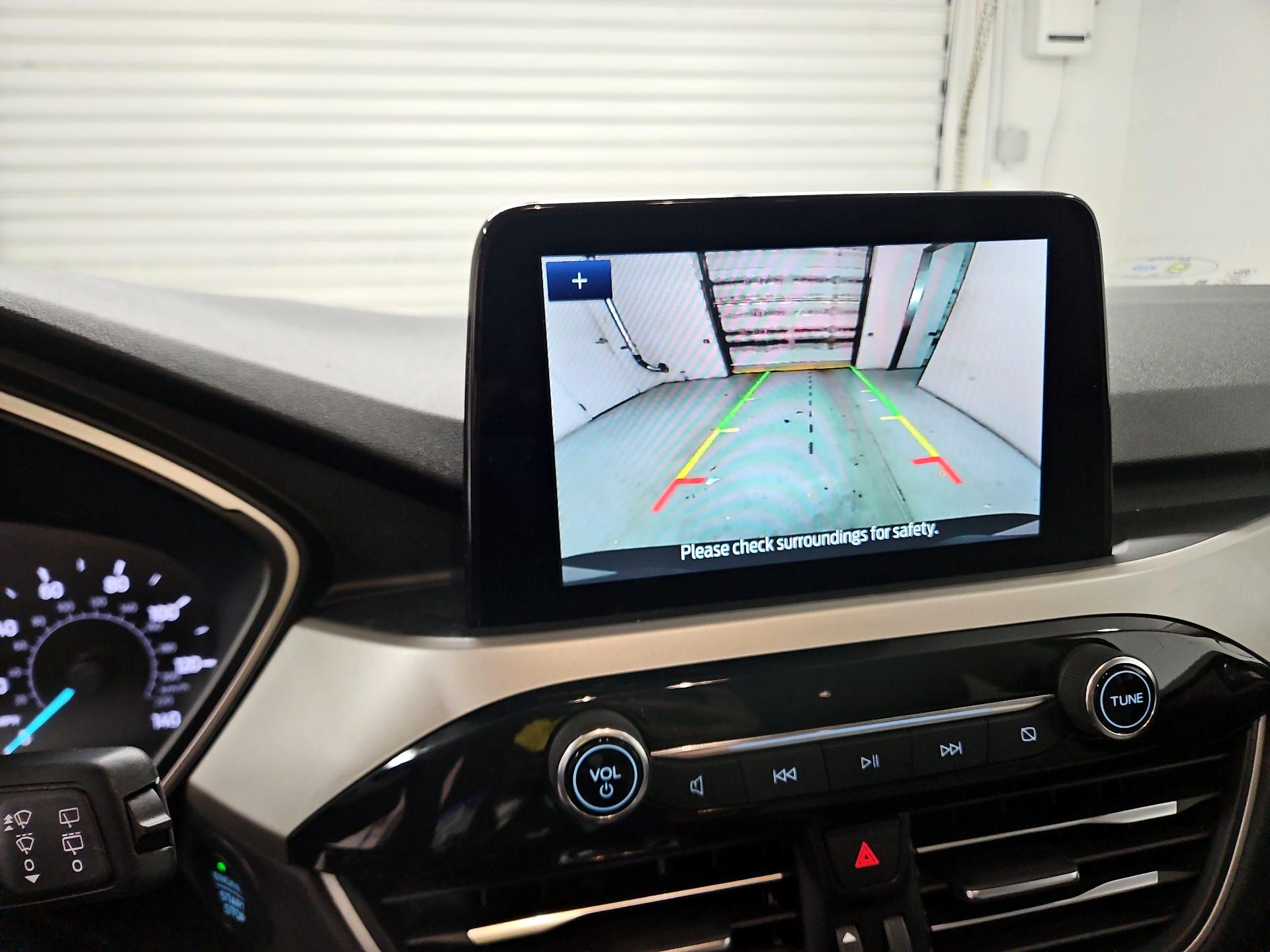 Thumbnail: 2021 Ford Escape - 14