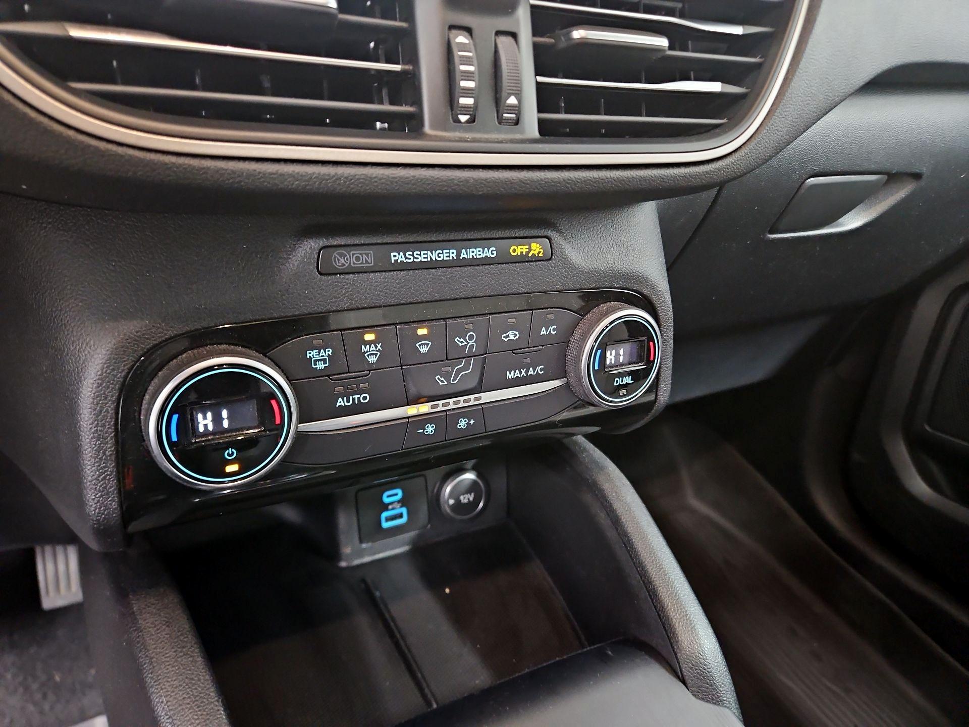 Thumbnail: 2021 Ford Escape - 16