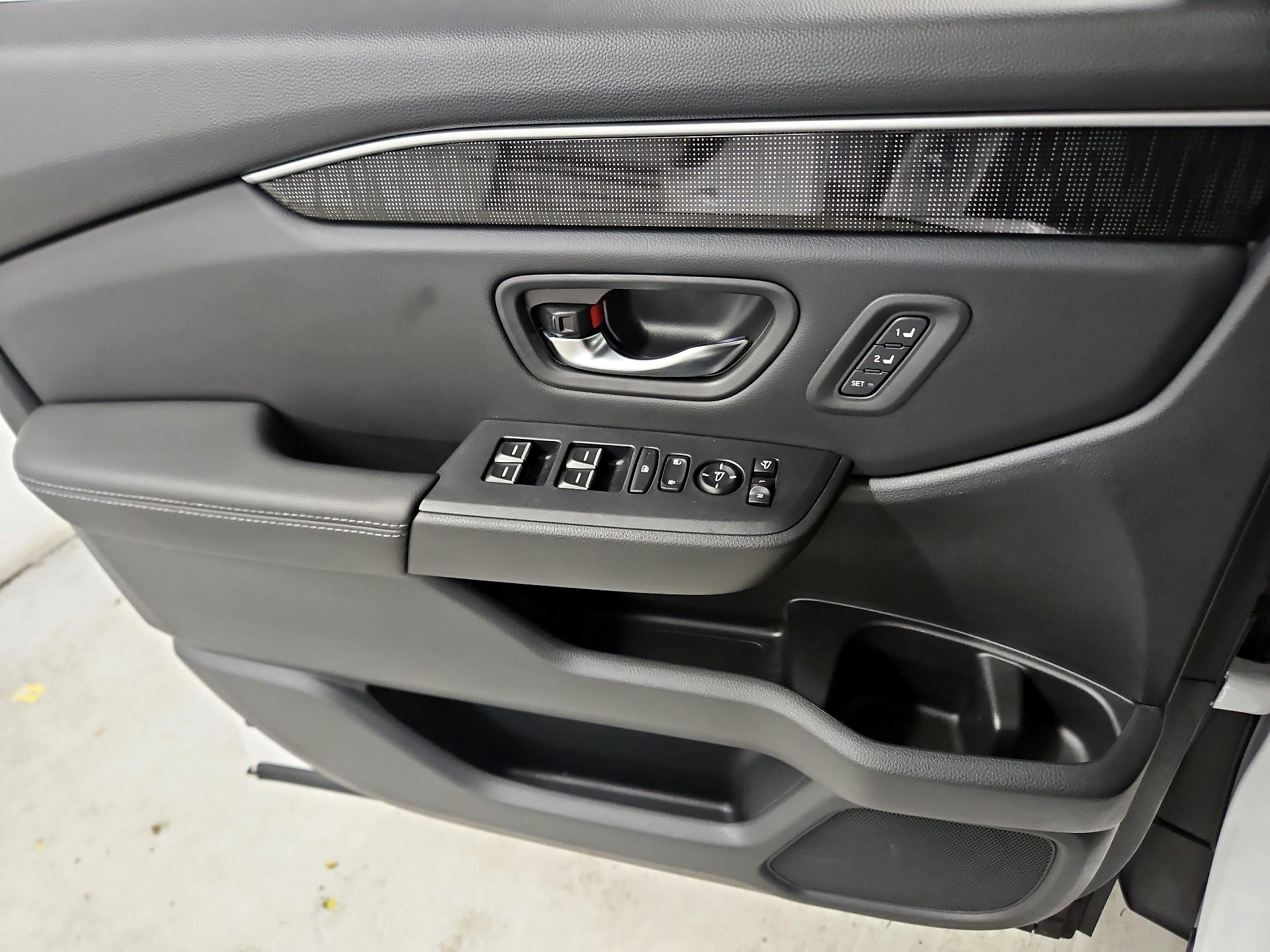 Thumbnail: 2023 Honda Pilot - 12