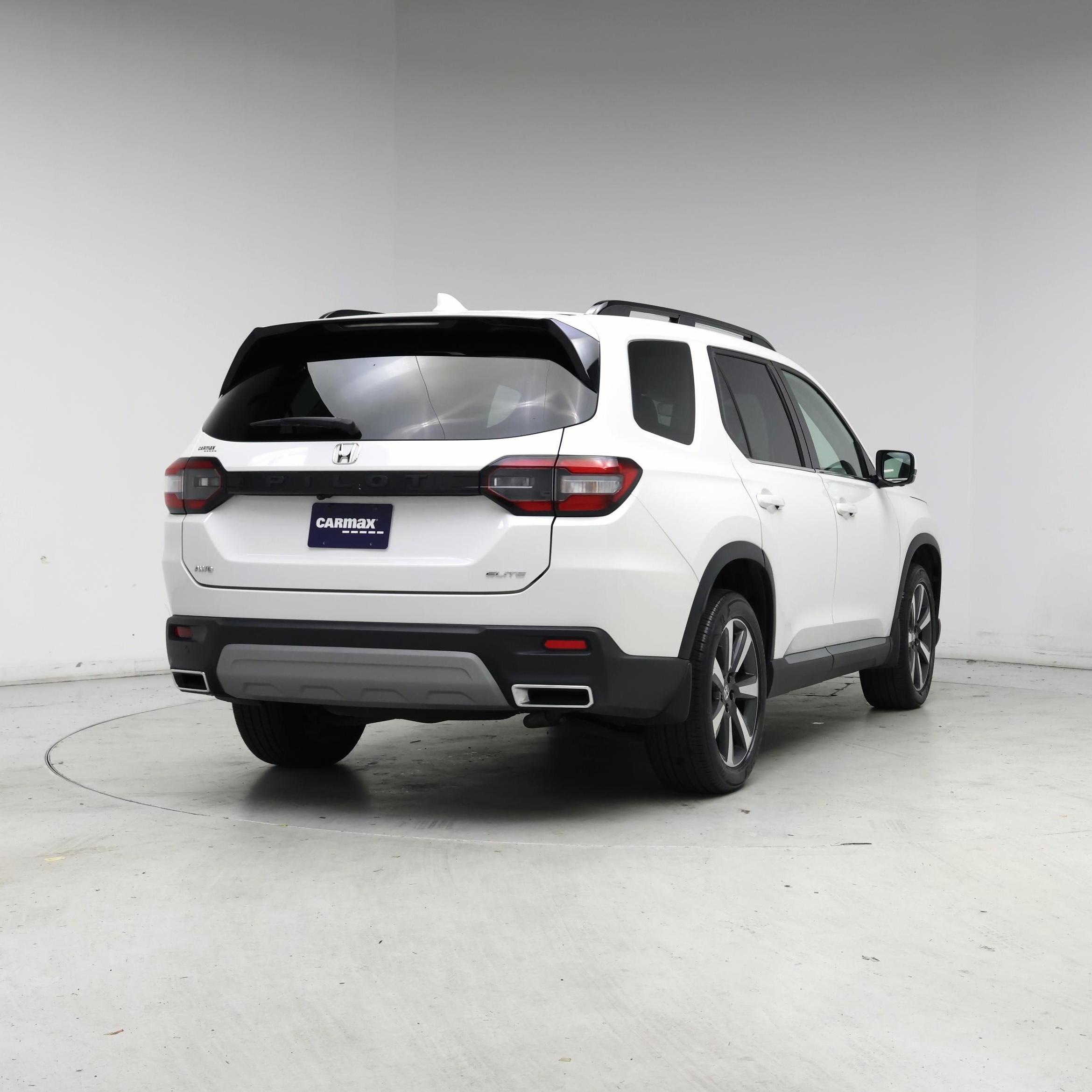 Thumbnail: 2023 Honda Pilot - 8