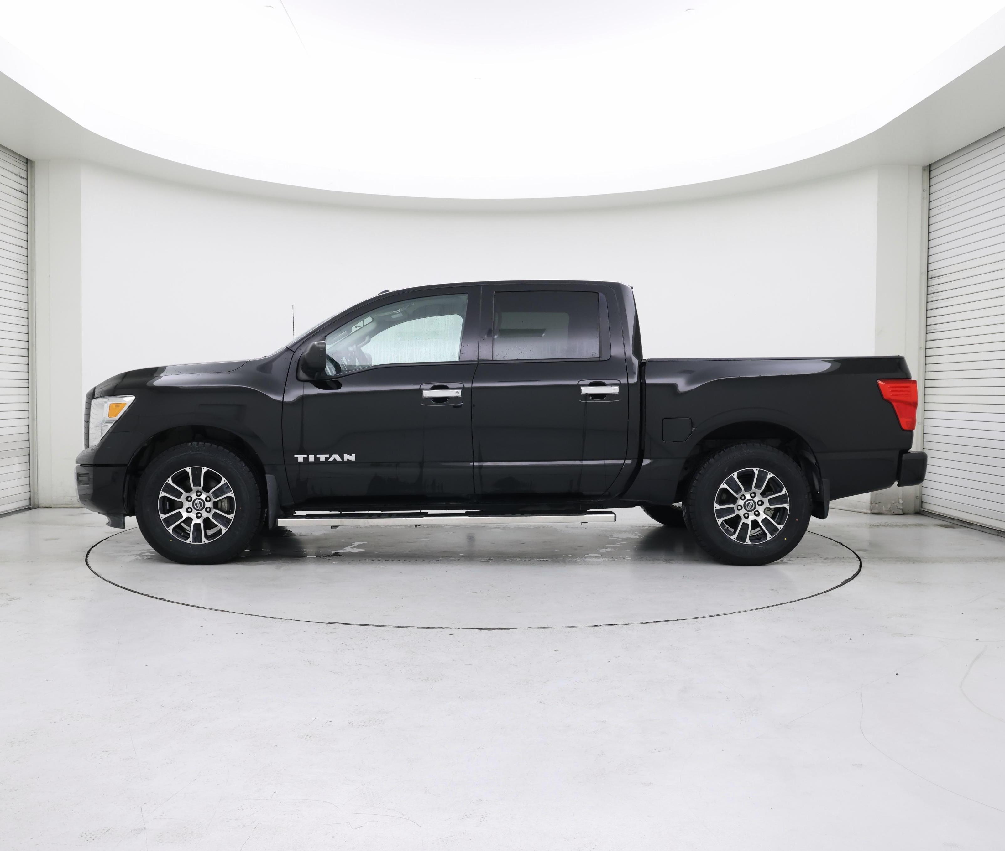 Thumbnail: 2021 Nissan Titan - 3