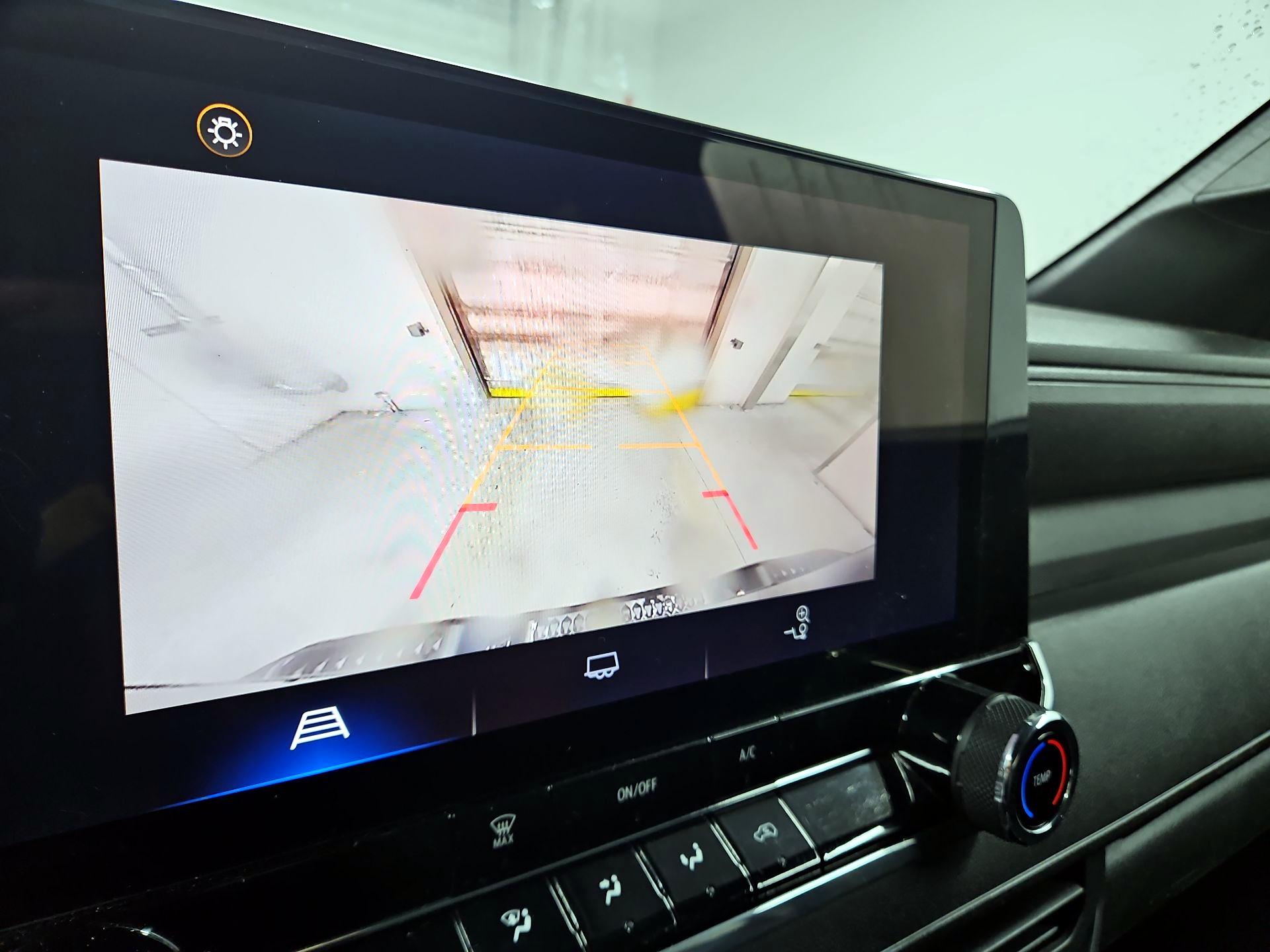 Thumbnail: 2023 Chevrolet Colorado - 14