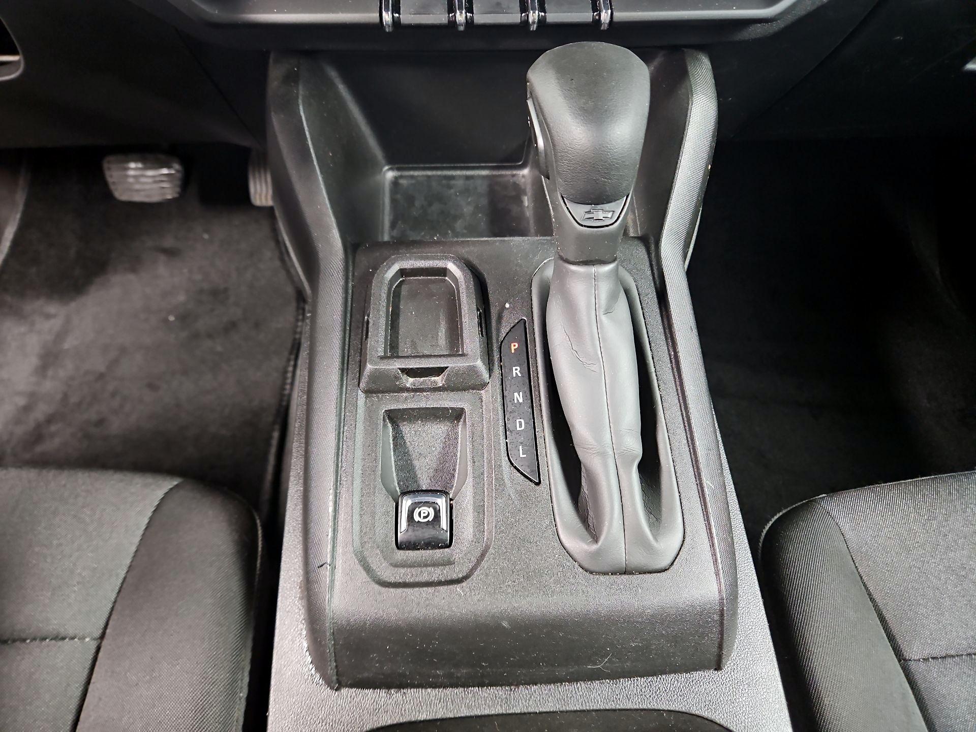 Thumbnail: 2023 Chevrolet Colorado - 17