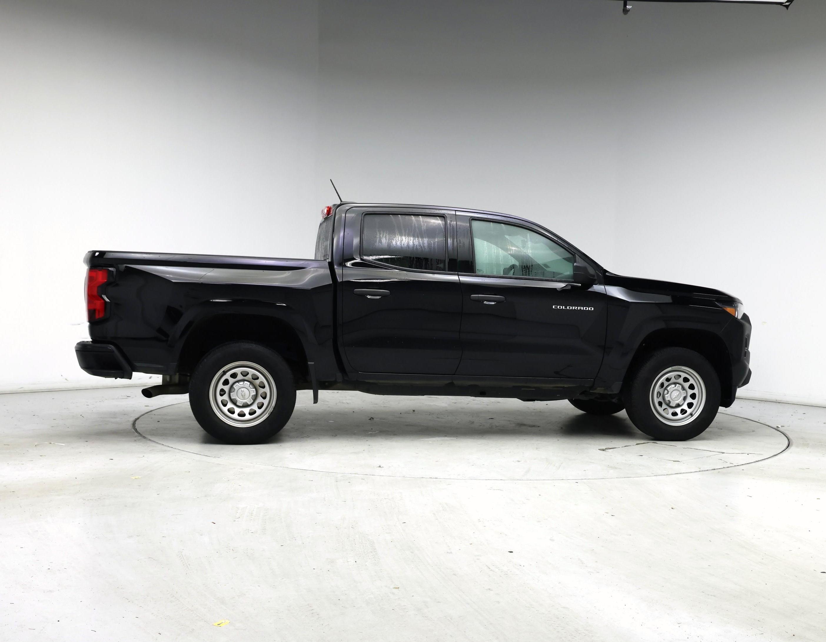 Thumbnail: 2023 Chevrolet Colorado - 7