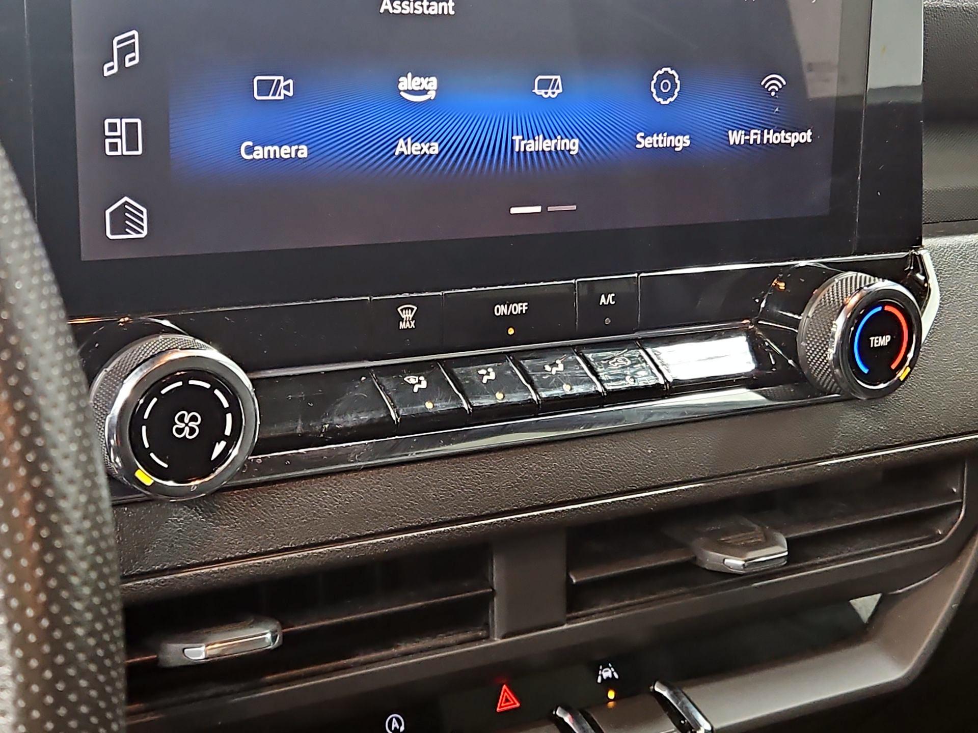 Thumbnail: 2023 Chevrolet Colorado - 17