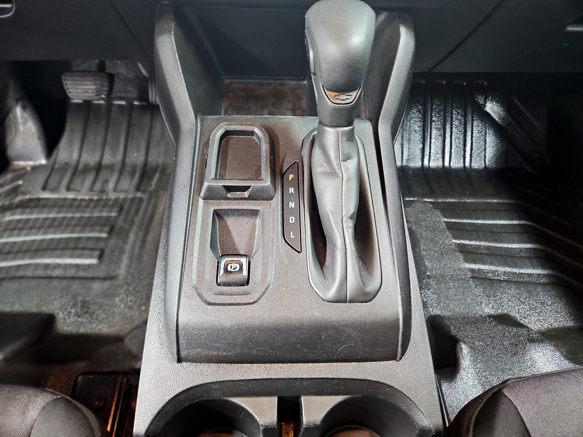 Thumbnail: 2023 Chevrolet Colorado - 18