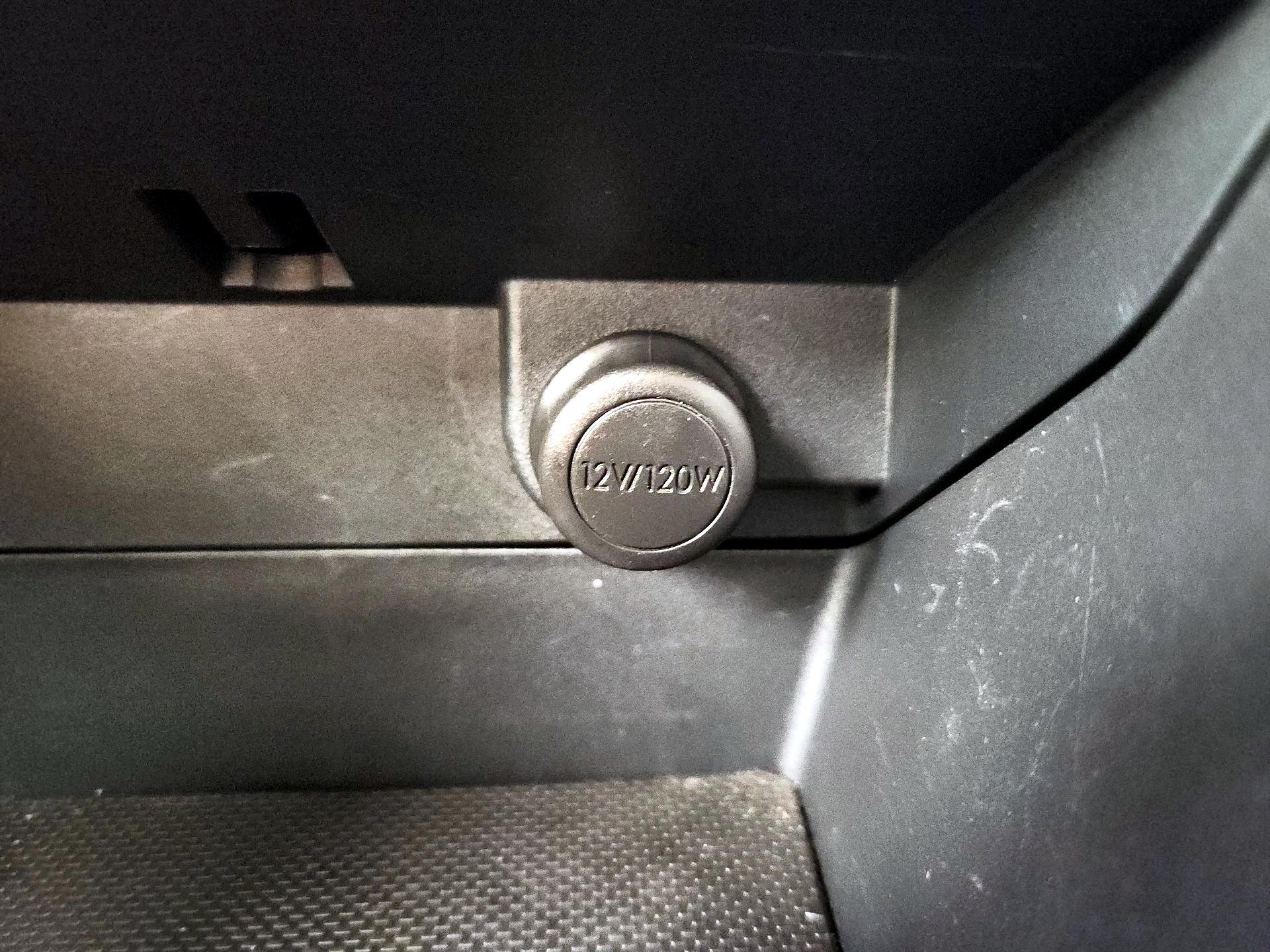 Thumbnail: 2015 Subaru XV Crosstrek - 18