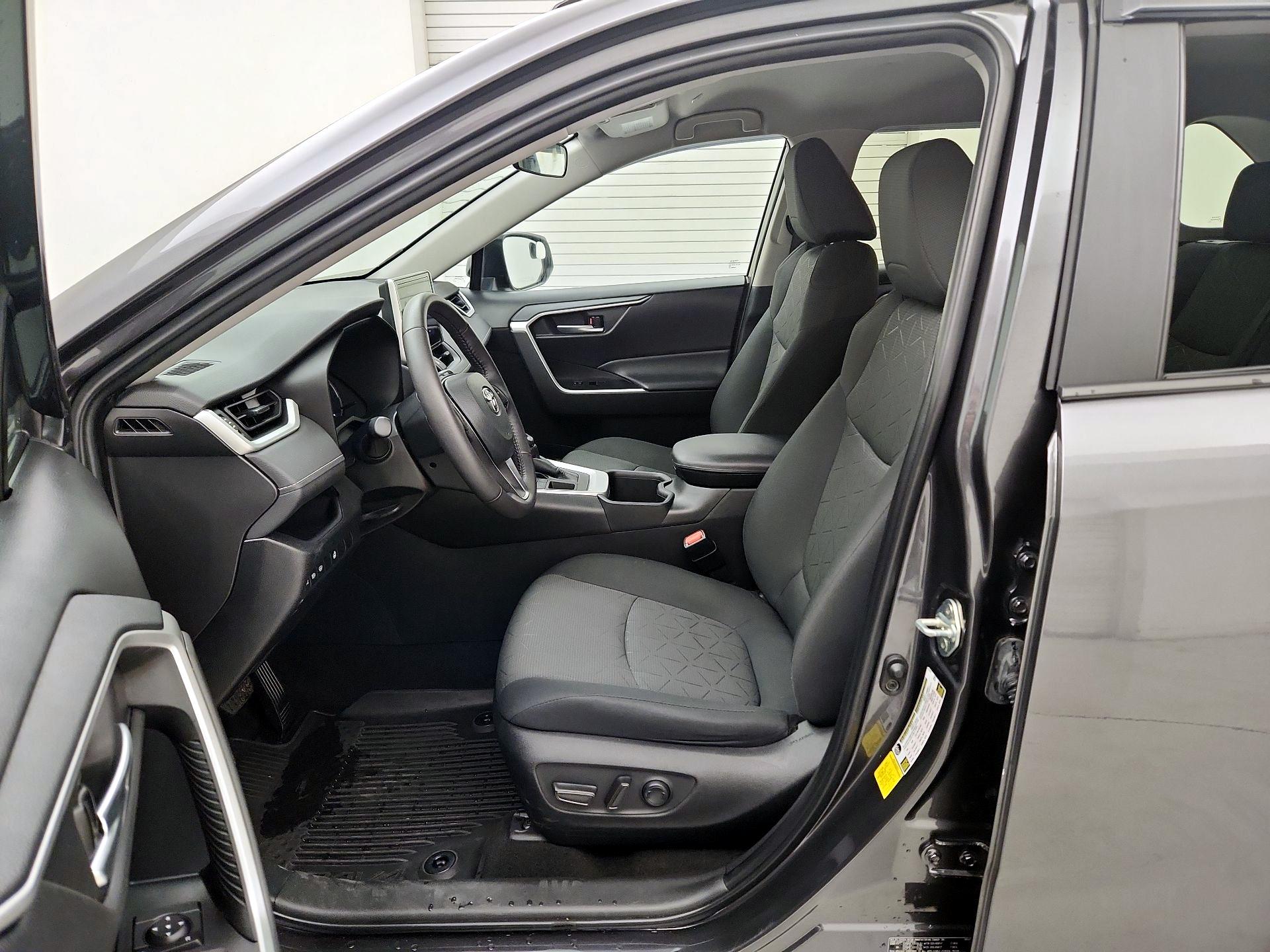 Thumbnail: 2023 Toyota RAV4 - 11