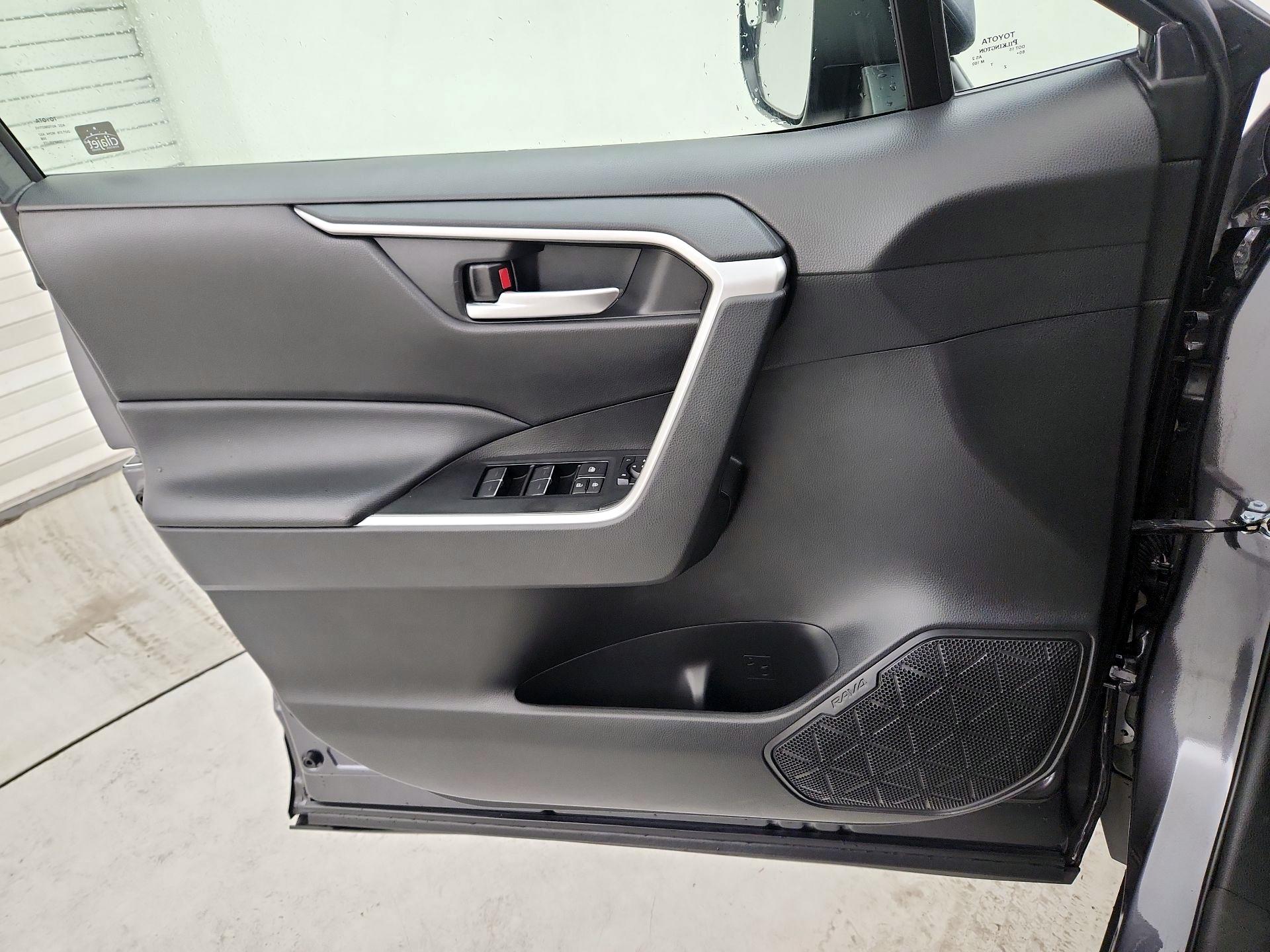 Thumbnail: 2023 Toyota RAV4 - 12