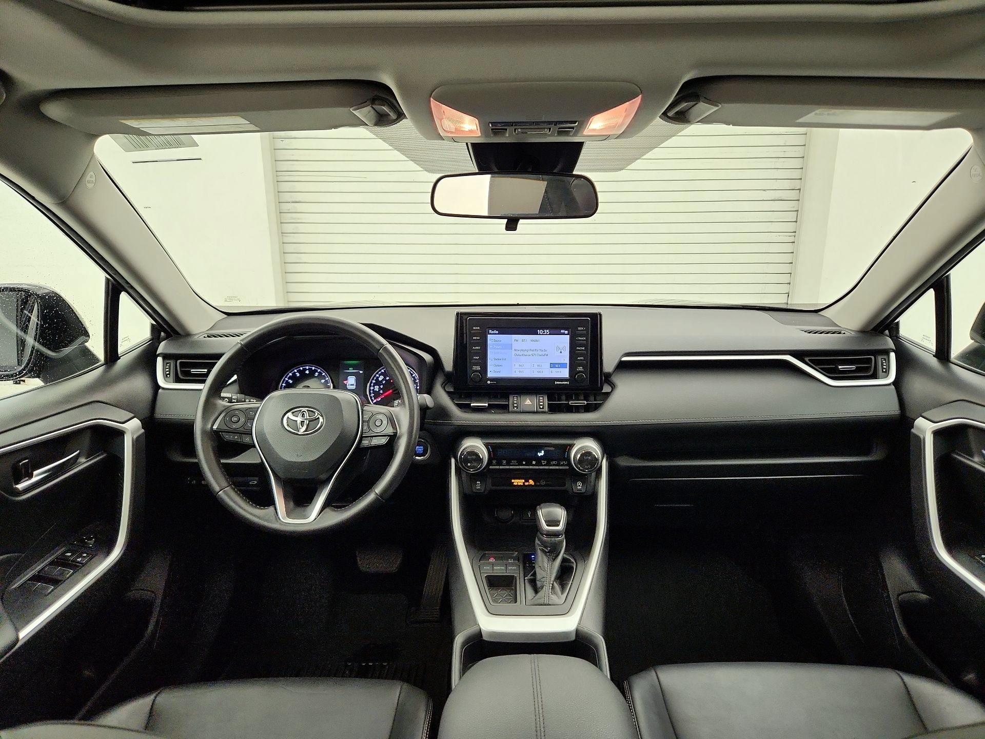 Thumbnail: 2021 Toyota RAV4 - 9