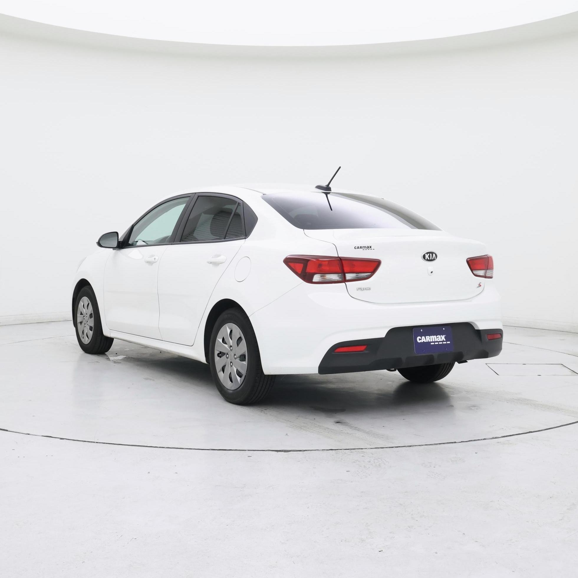 Thumbnail: 2020 Kia Rio - 2