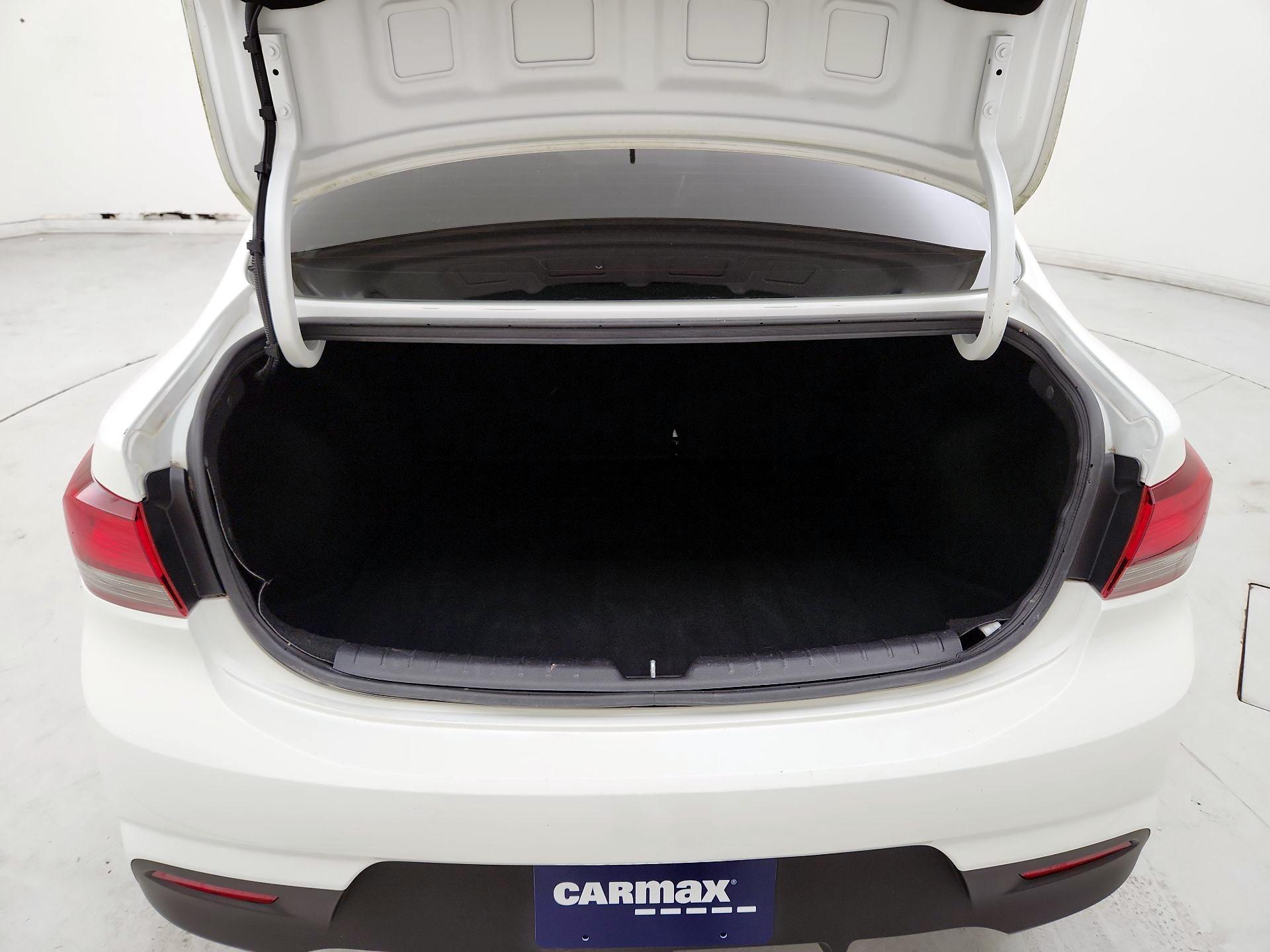 Thumbnail: 2020 Kia Rio - 20