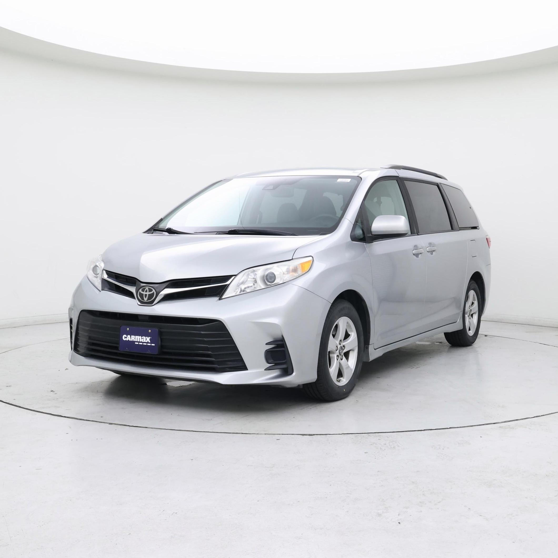 Thumbnail: 2019 Toyota Sienna - 4