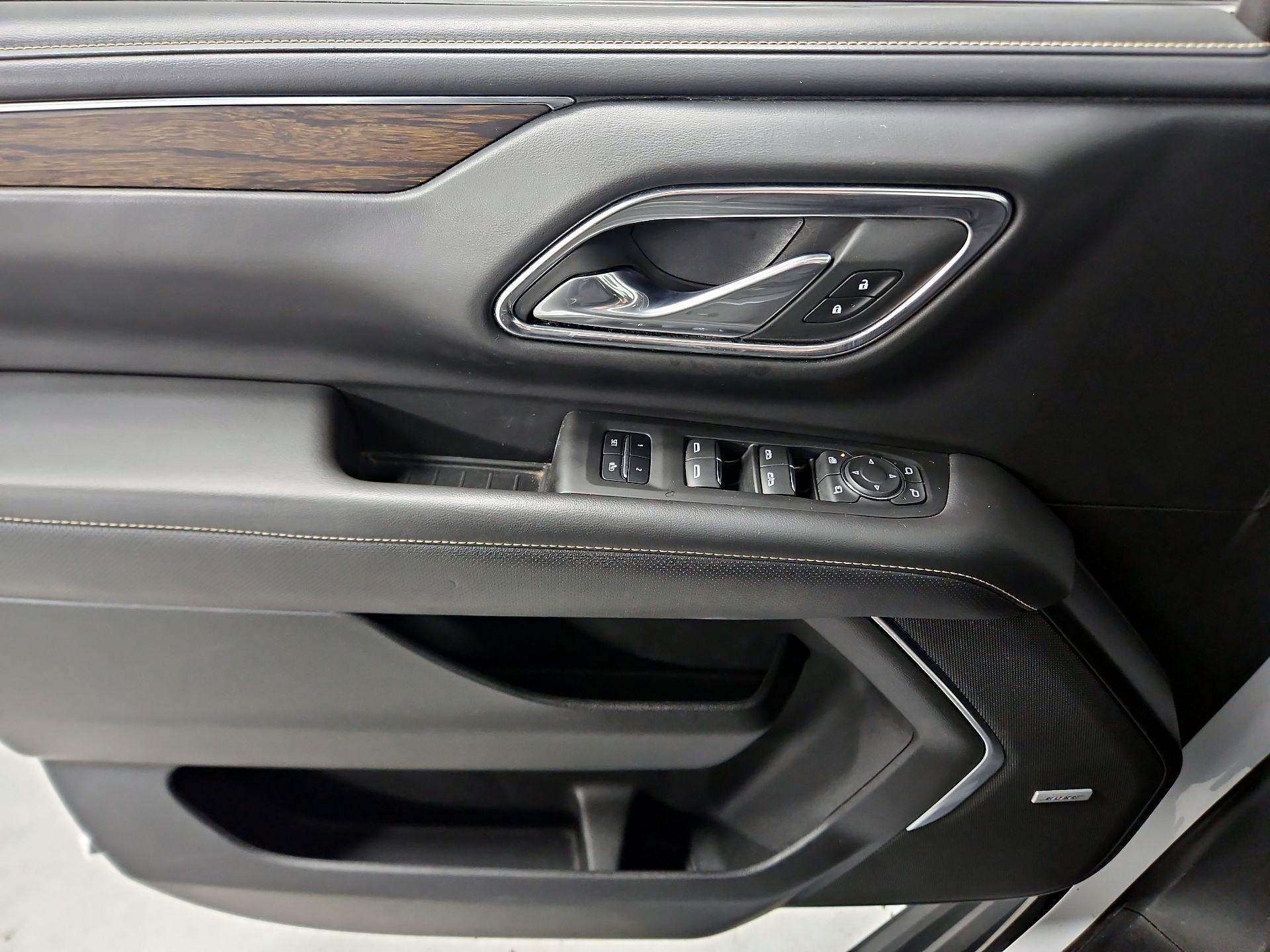 Thumbnail: 2023 Chevrolet Suburban - 12