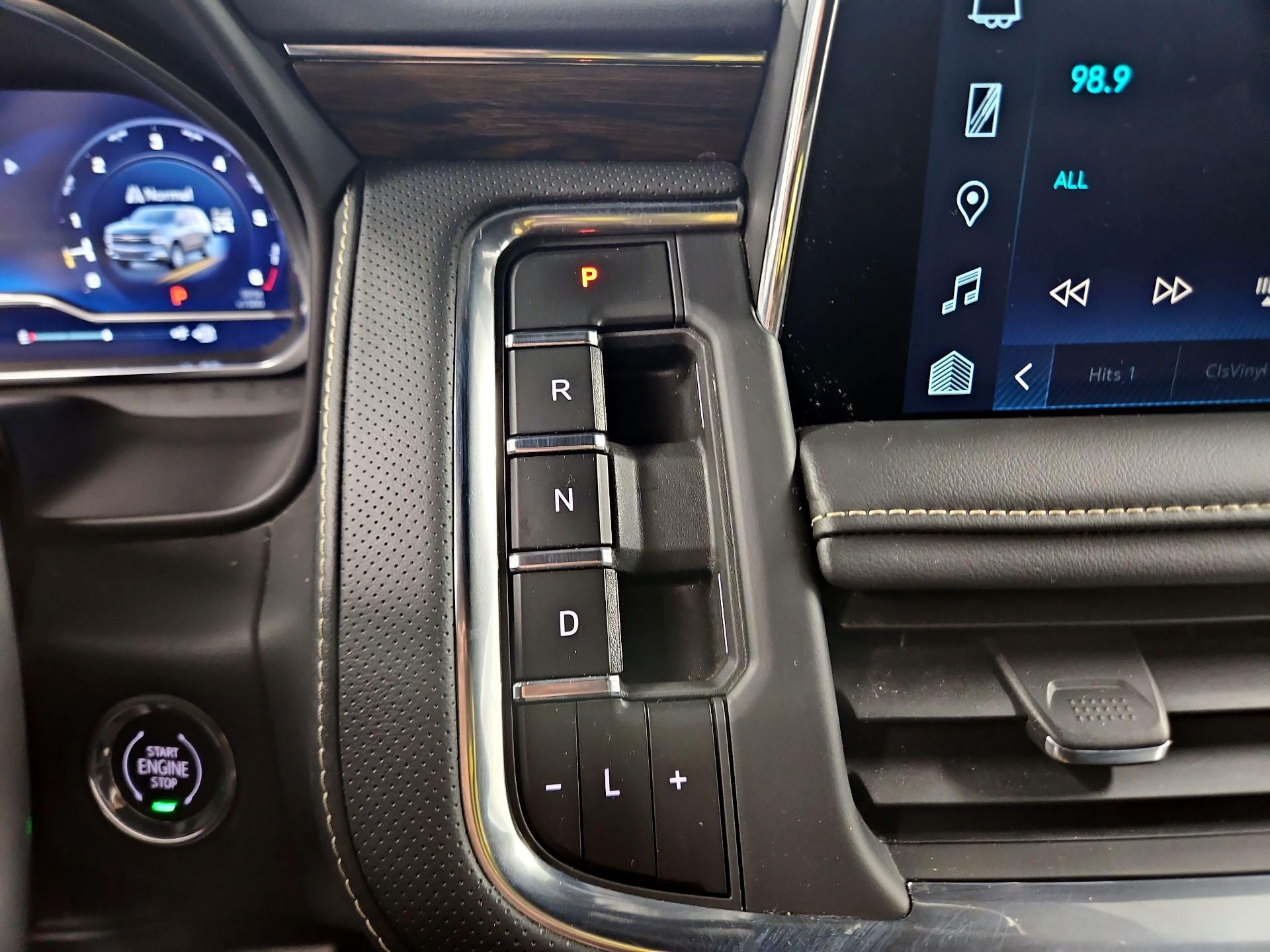 Thumbnail: 2023 Chevrolet Suburban - 18