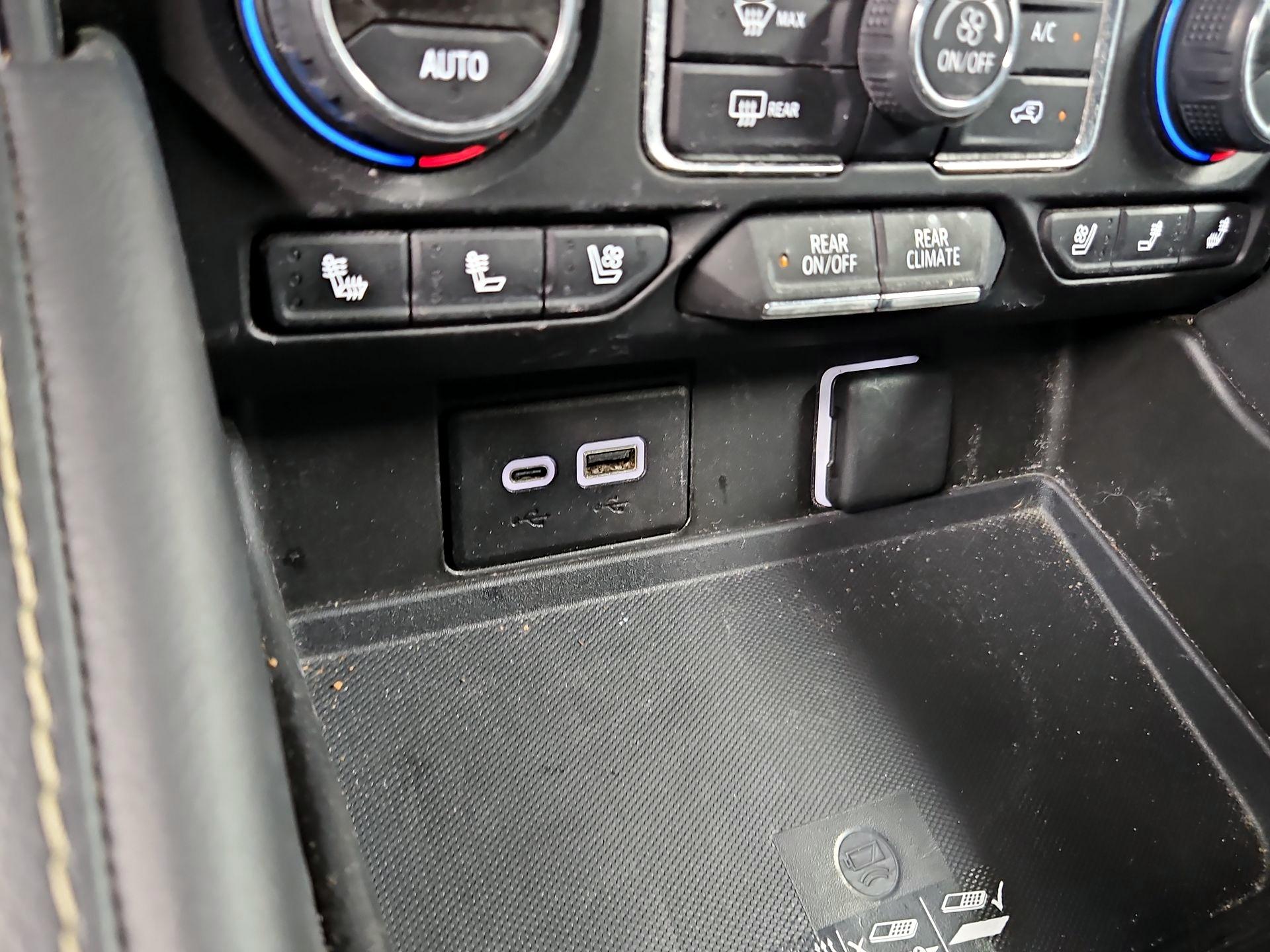 Thumbnail: 2023 Chevrolet Suburban - 19