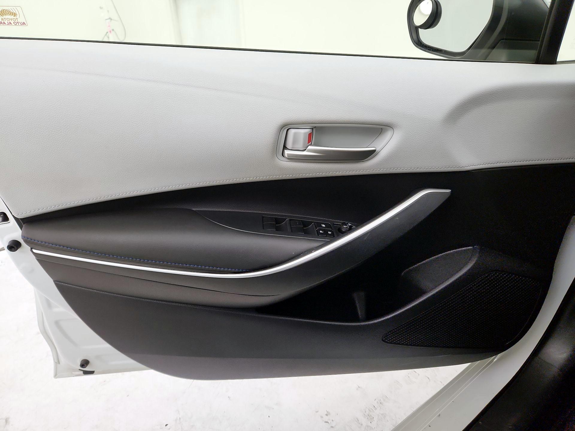 Thumbnail: 2020 Toyota Corolla - 12