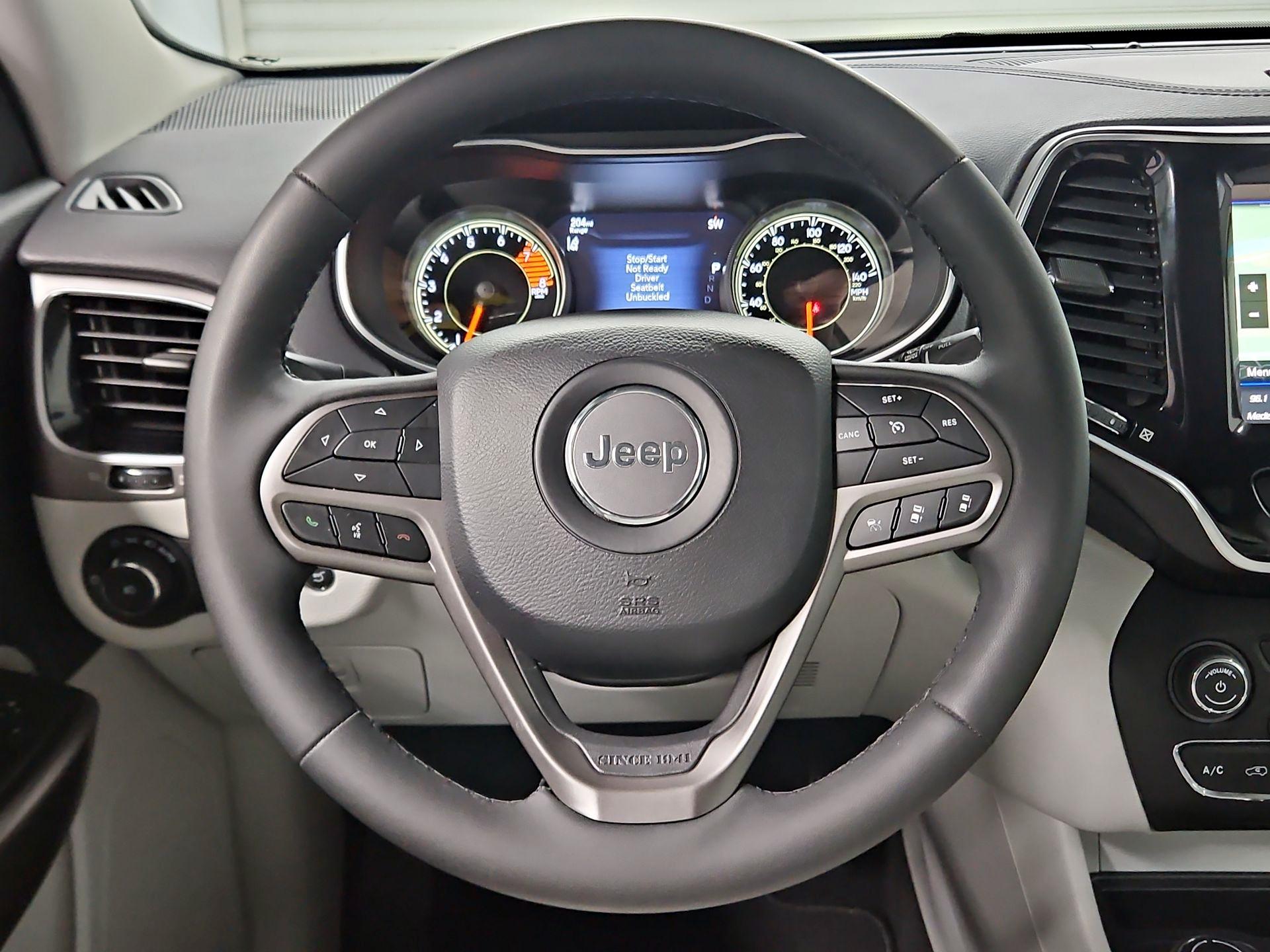 Thumbnail: 2021 Jeep Cherokee - 10