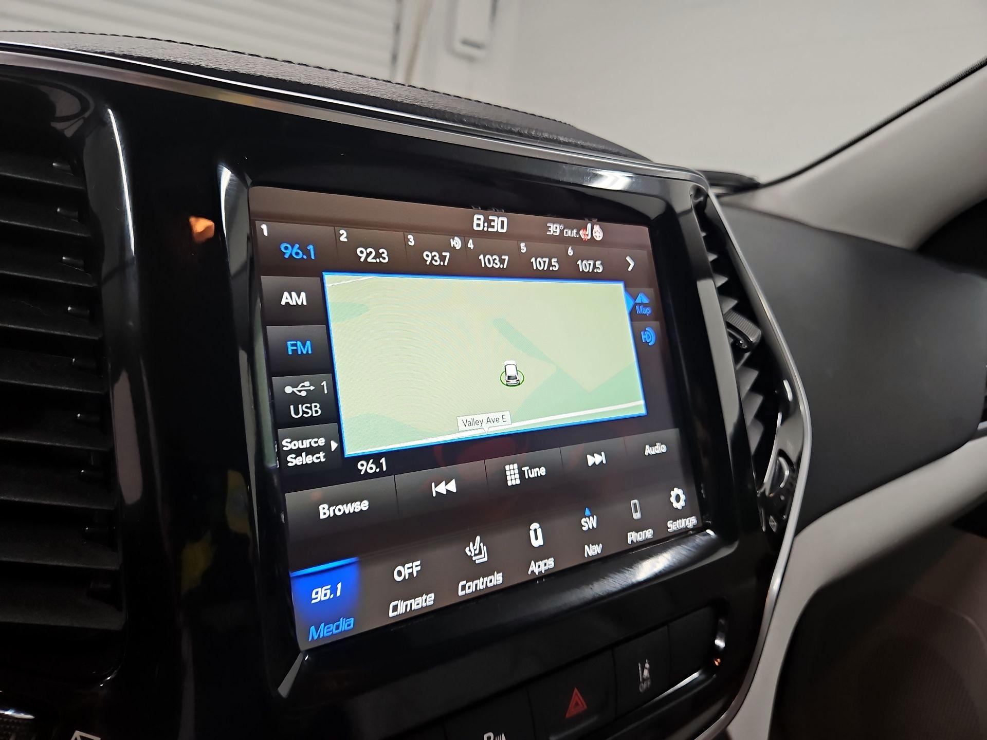 Thumbnail: 2021 Jeep Cherokee - 16