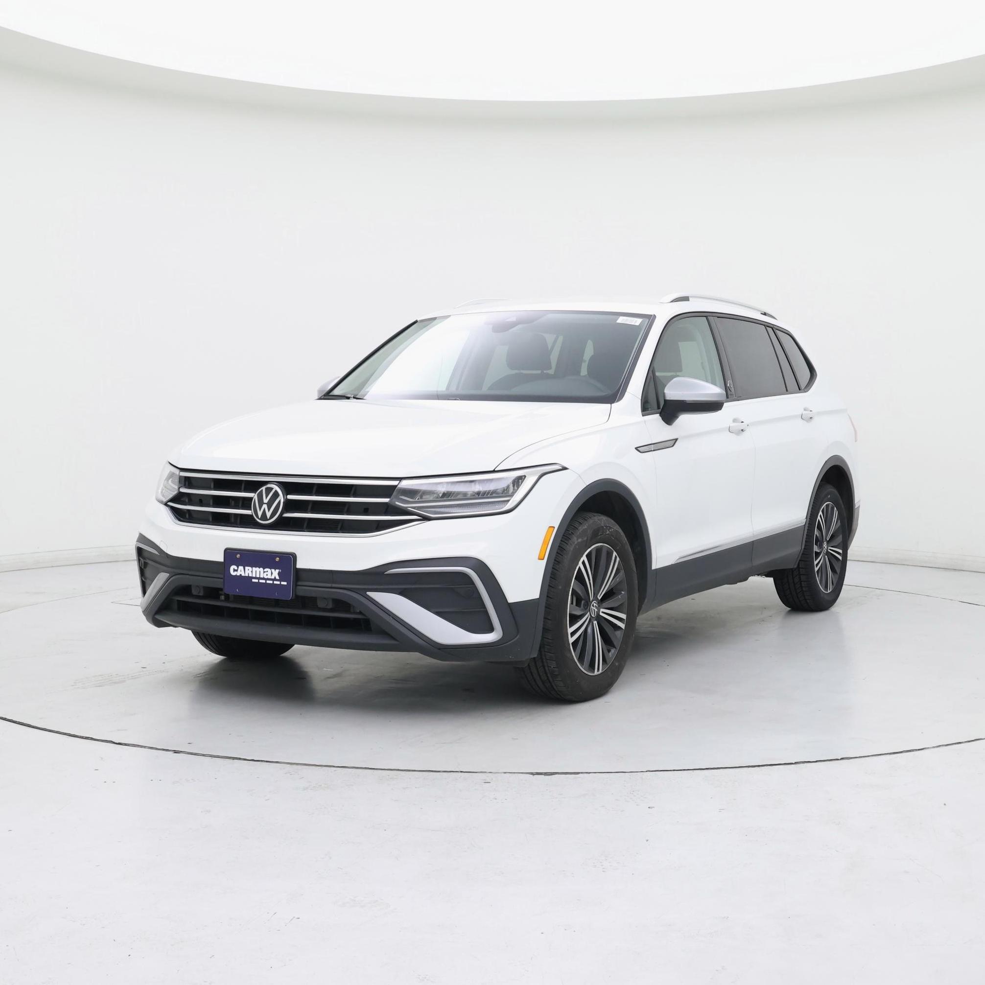 Thumbnail: 2024 Volkswagen Tiguan - 4