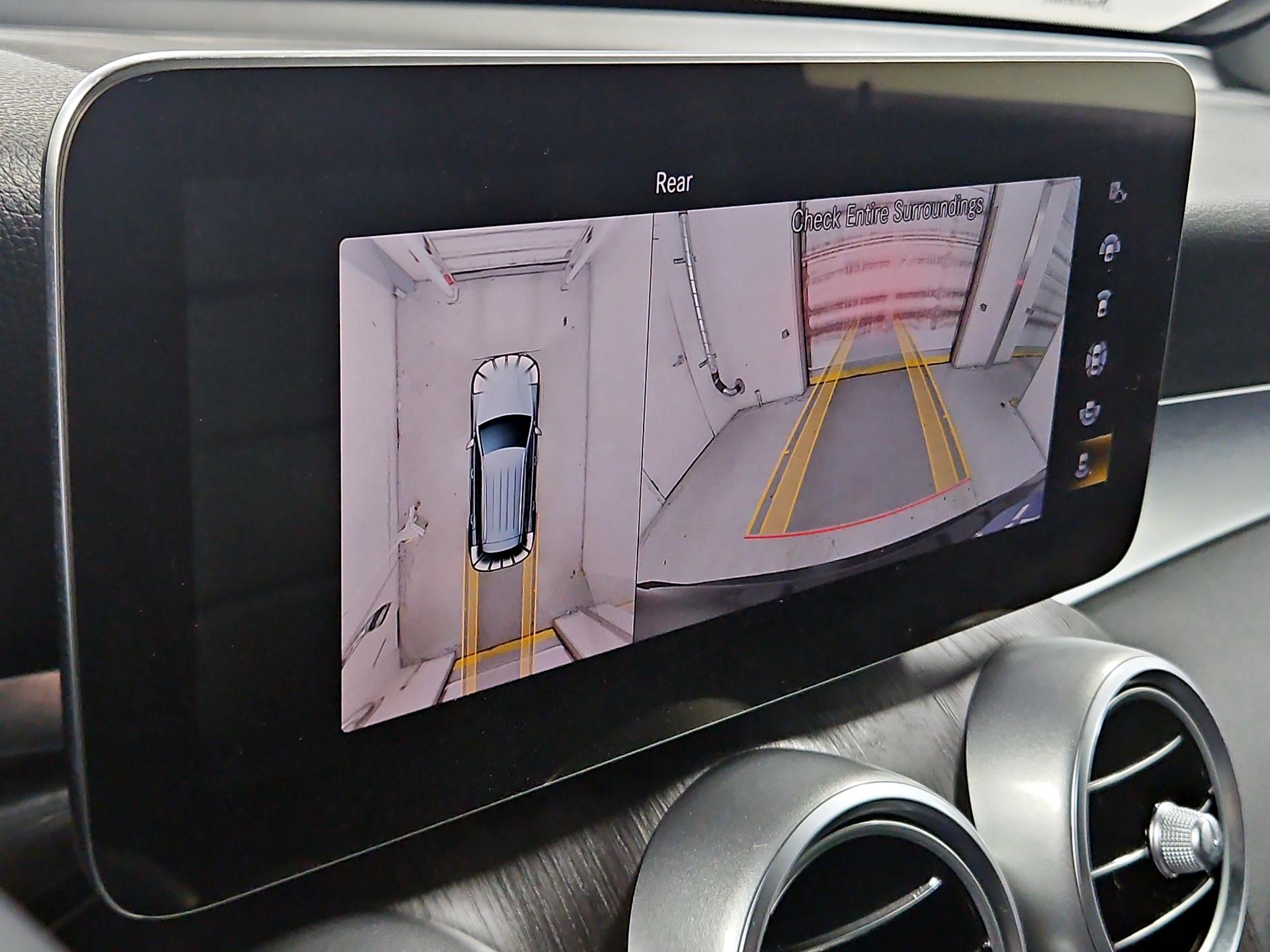 Thumbnail: 2022 Mercedes-Benz GLC - 14