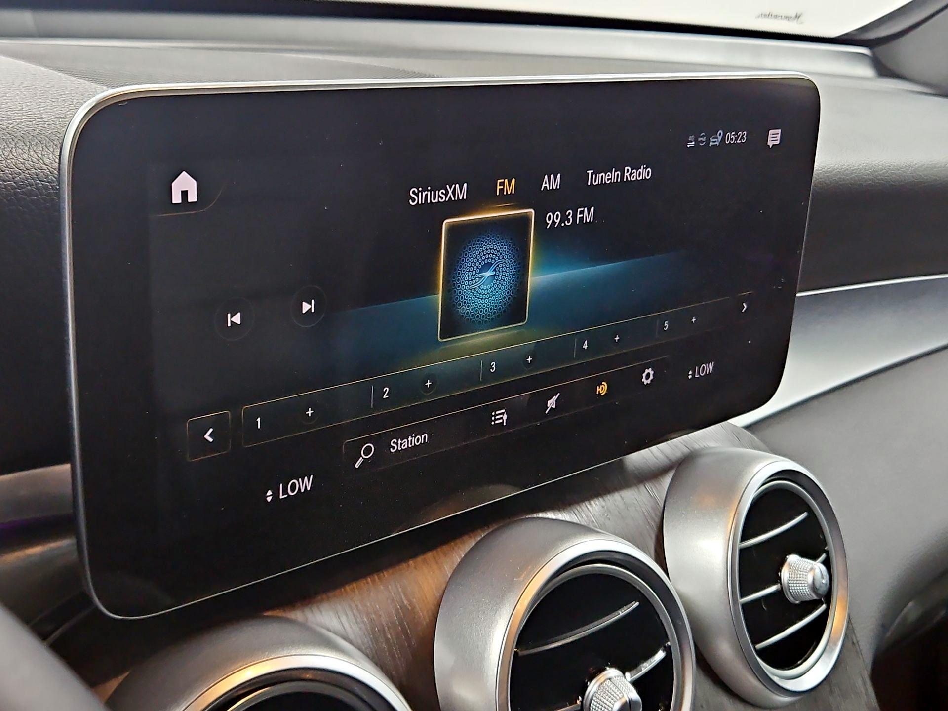 Thumbnail: 2022 Mercedes-Benz GLC - 15