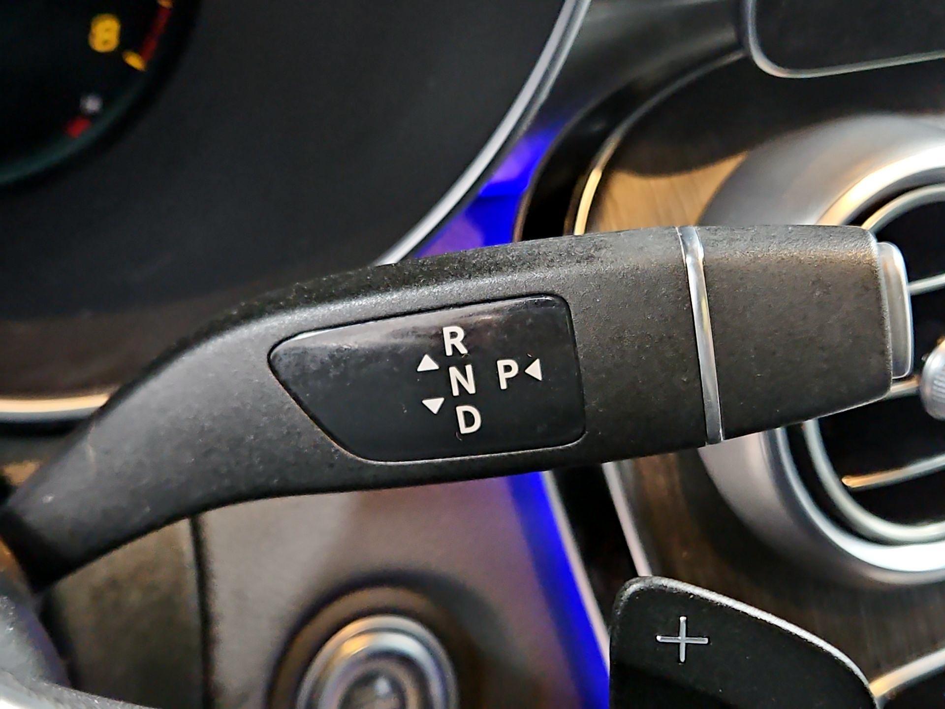 Thumbnail: 2022 Mercedes-Benz GLC - 17