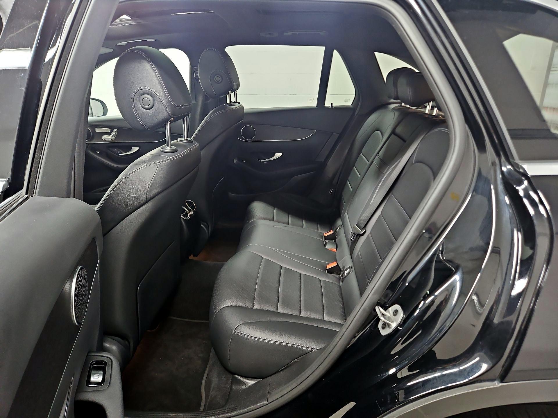 Thumbnail: 2022 Mercedes-Benz GLC - 20