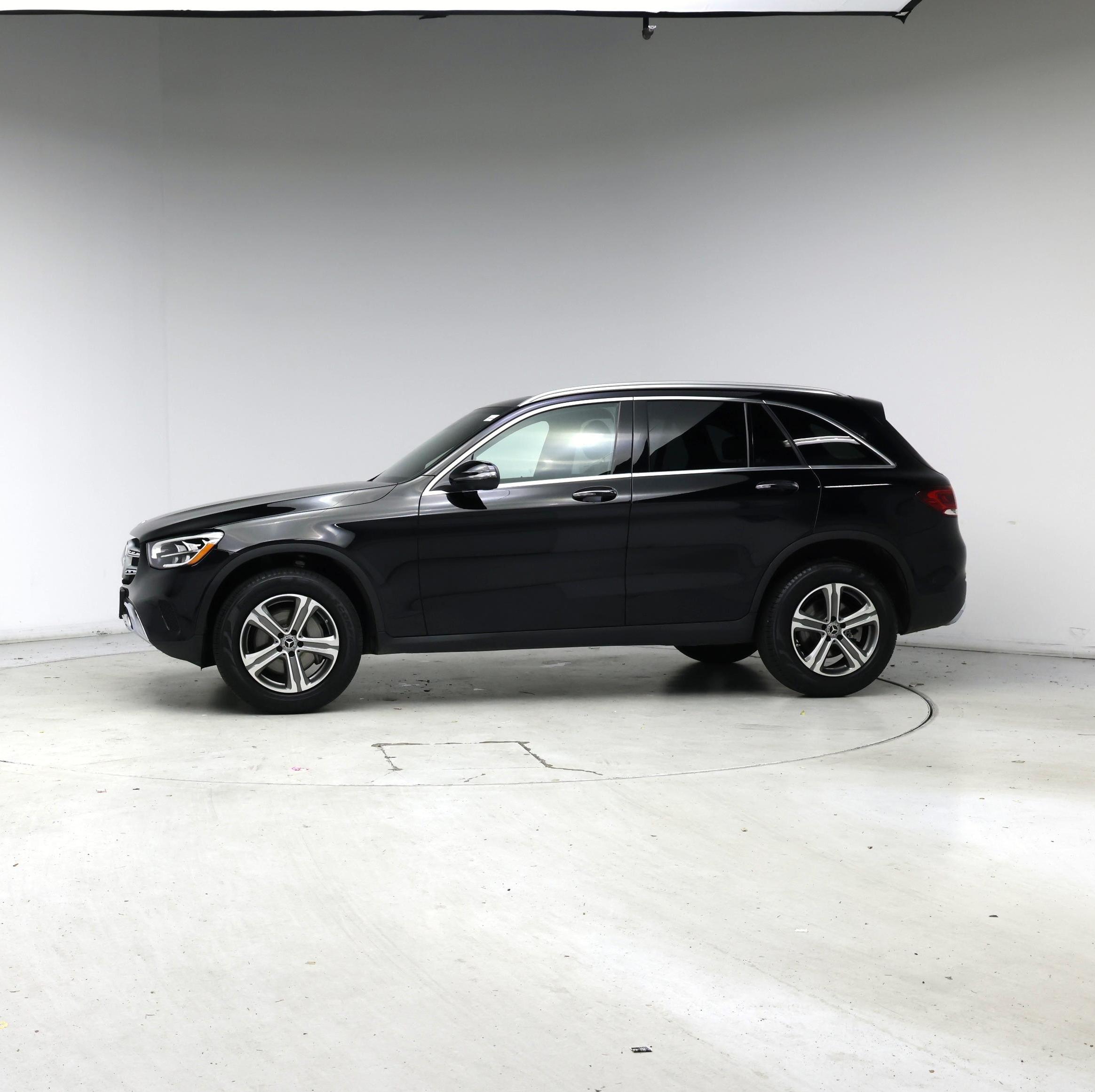 Thumbnail: 2022 Mercedes-Benz GLC - 3