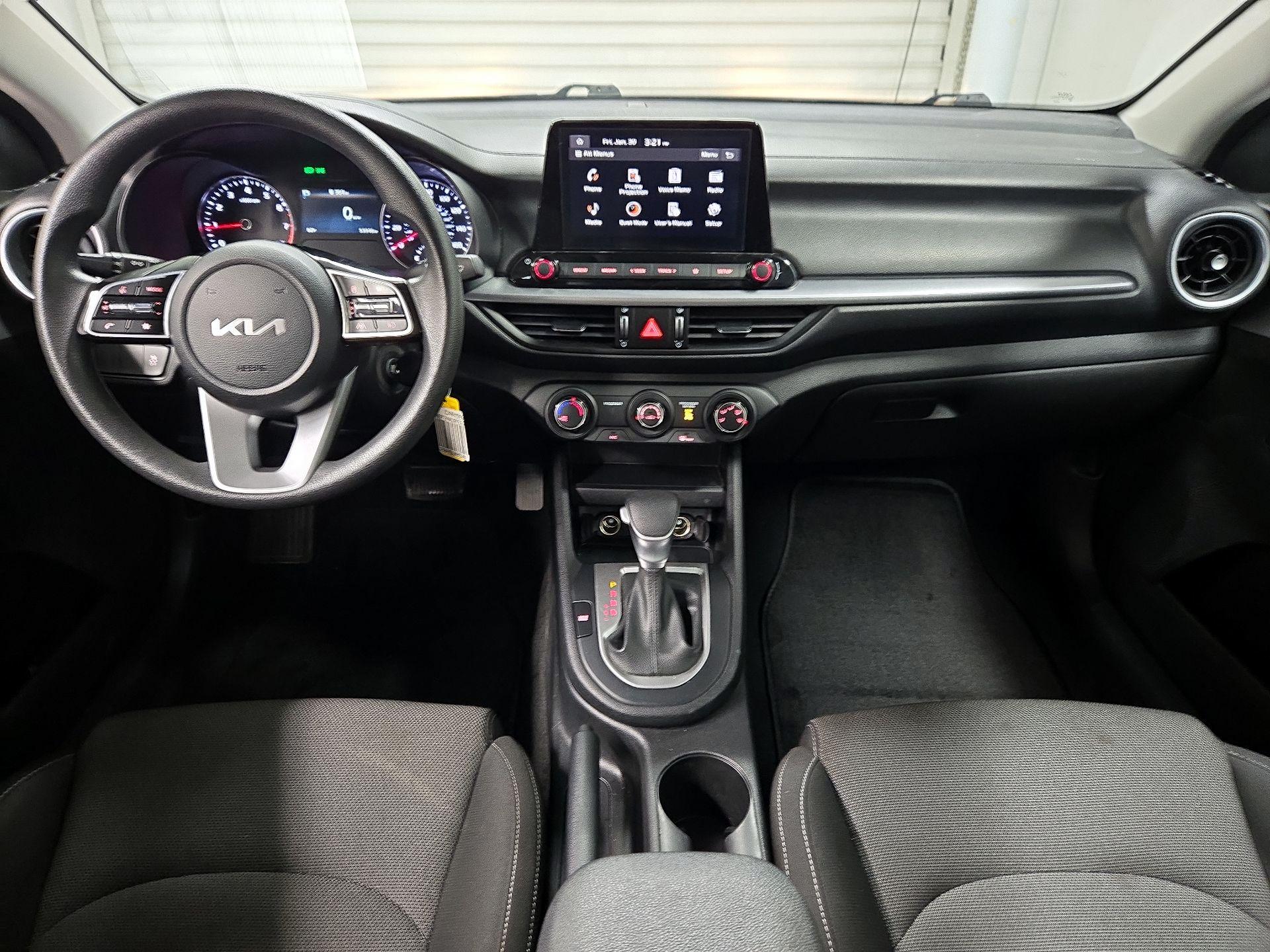 Thumbnail: 2023 Kia Forte - 9