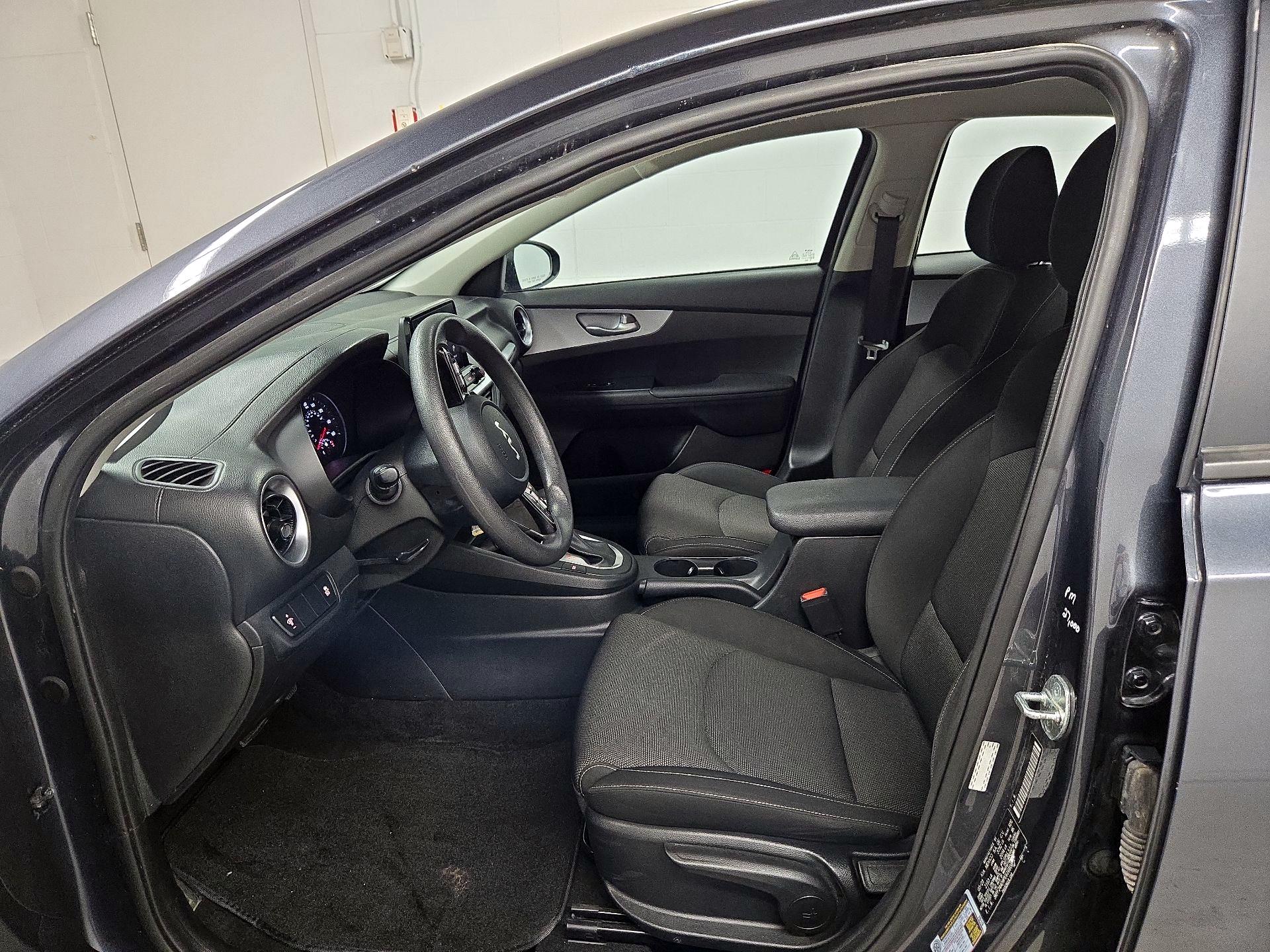 Thumbnail: 2023 Kia Forte - 11