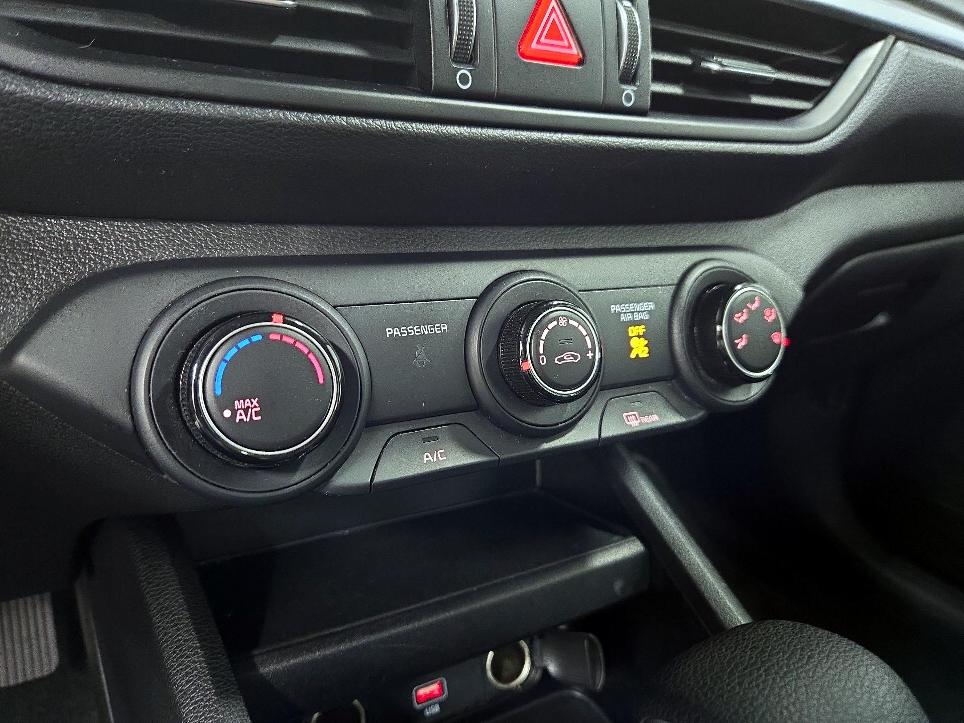 Thumbnail: 2023 Kia Forte - 16