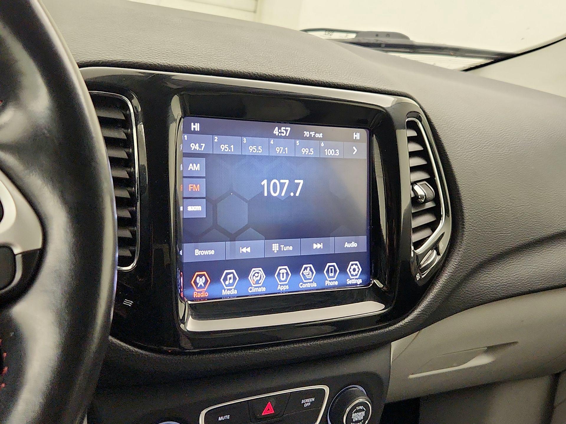 Thumbnail: 2020 Jeep Compass - 15